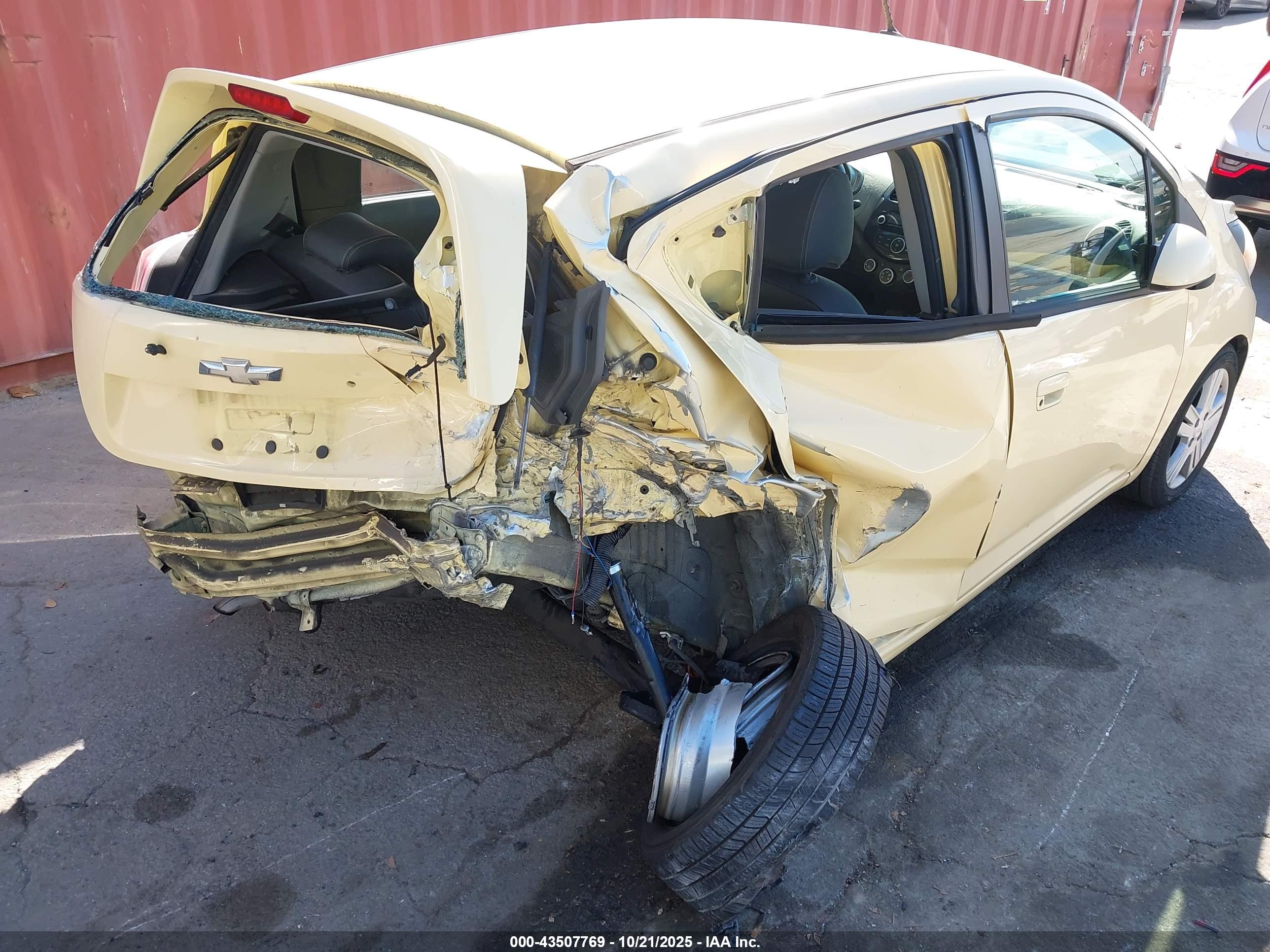 CHEVROLET SPARK image 6