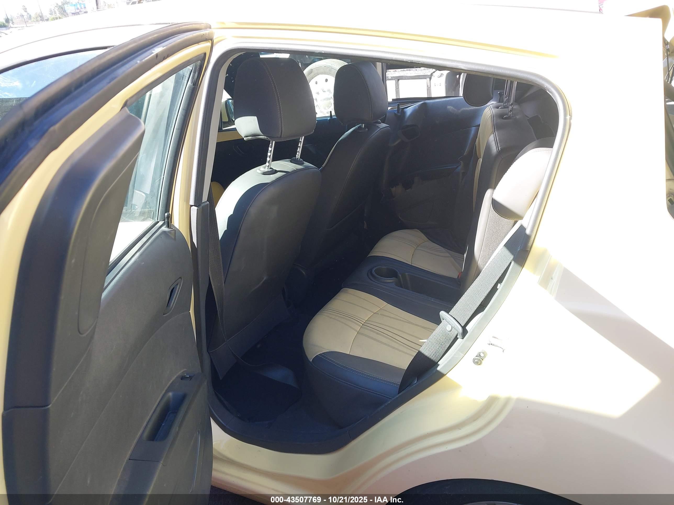 CHEVROLET SPARK image 8