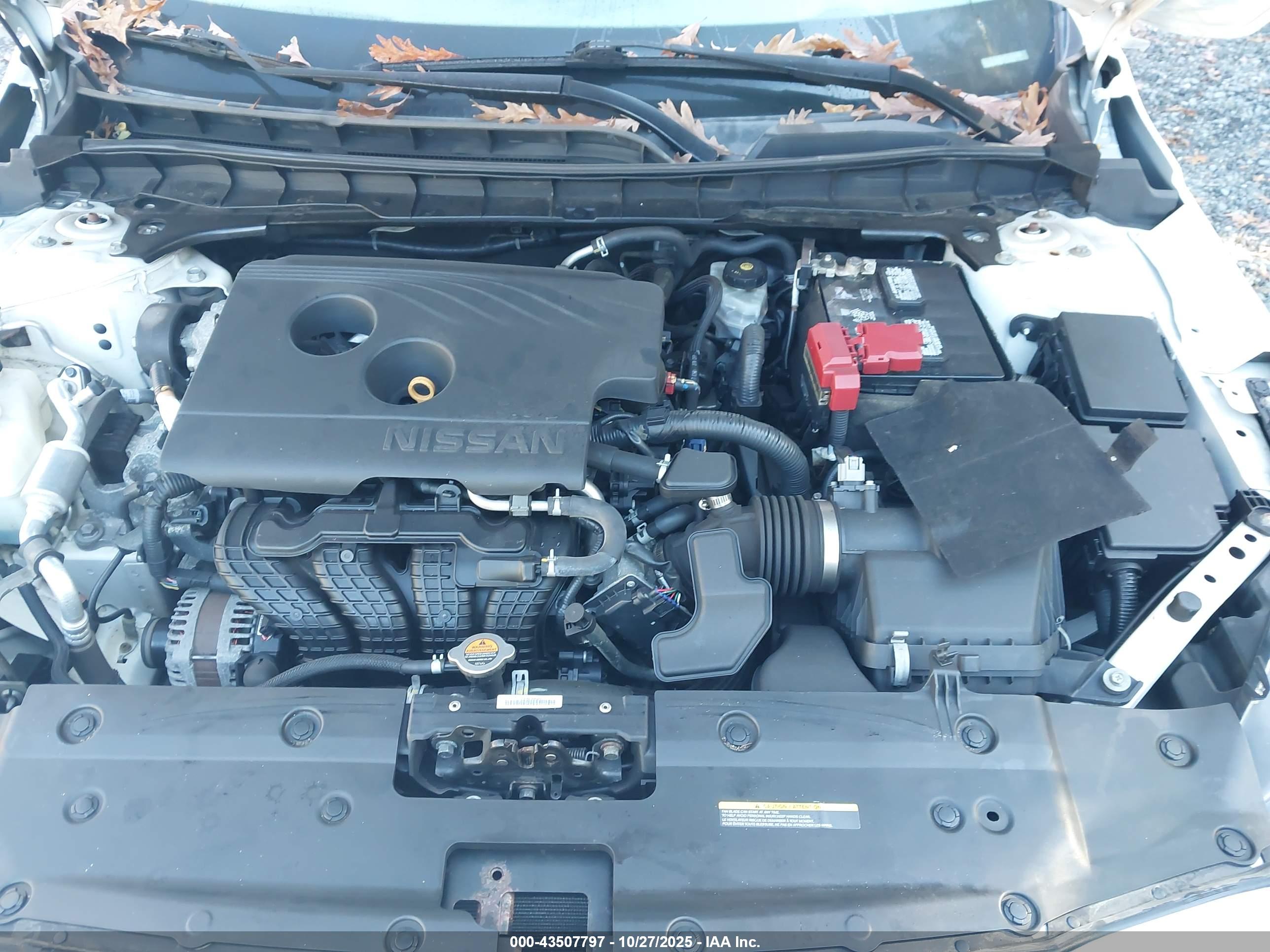 NISSAN ALTIMA image 10