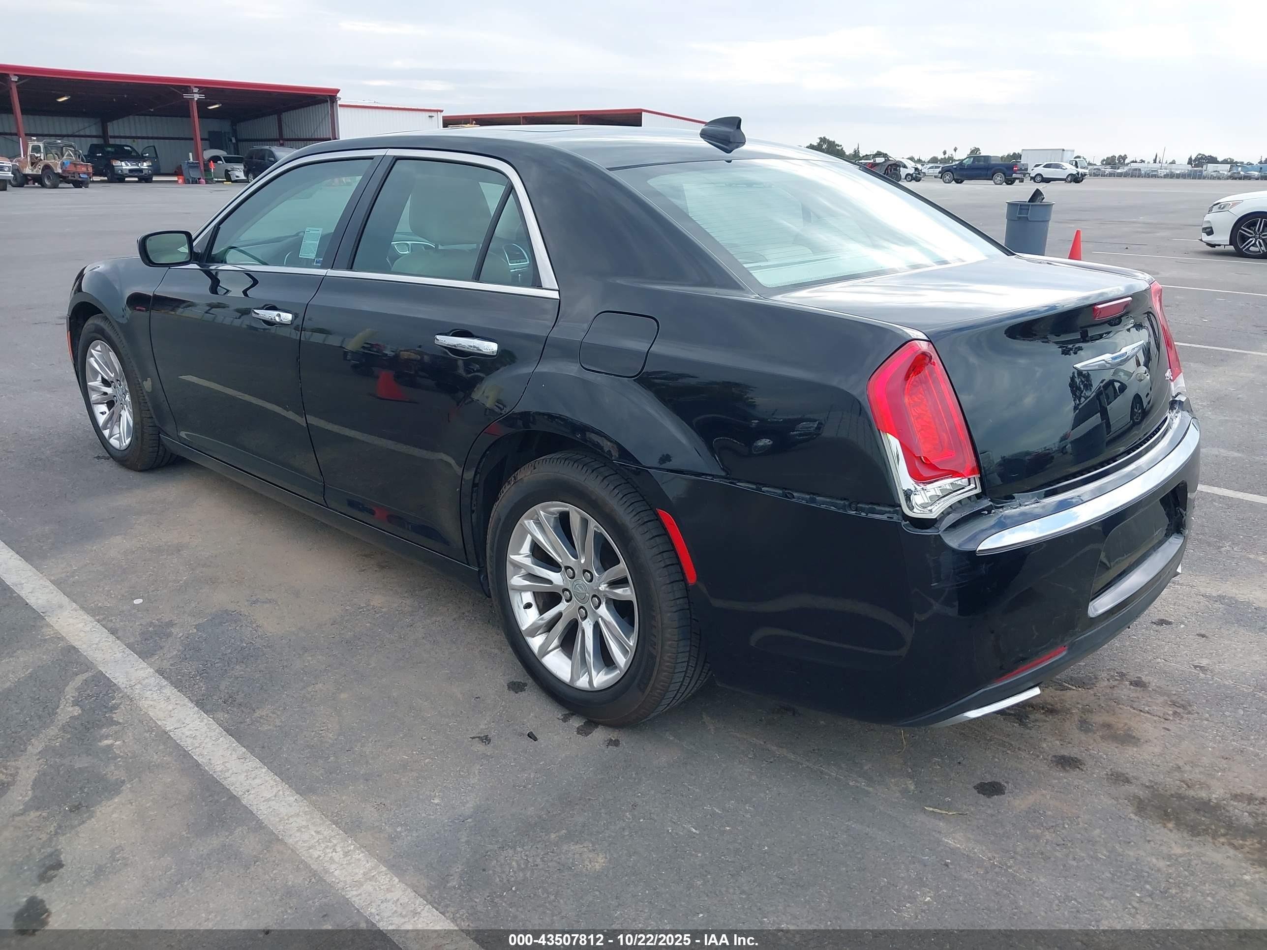 CHRYSLER 300C image 3