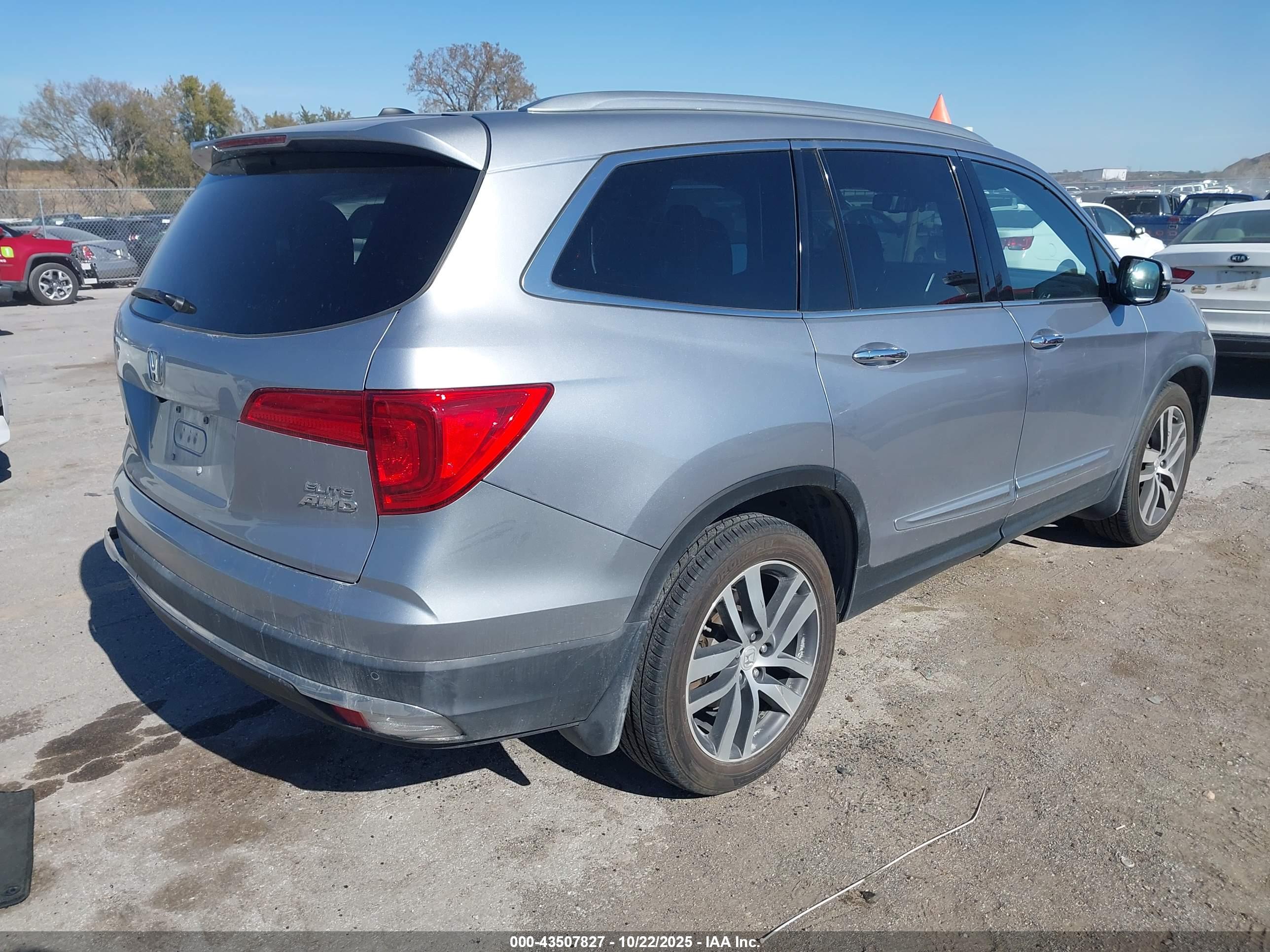 HONDA PILOT image 4