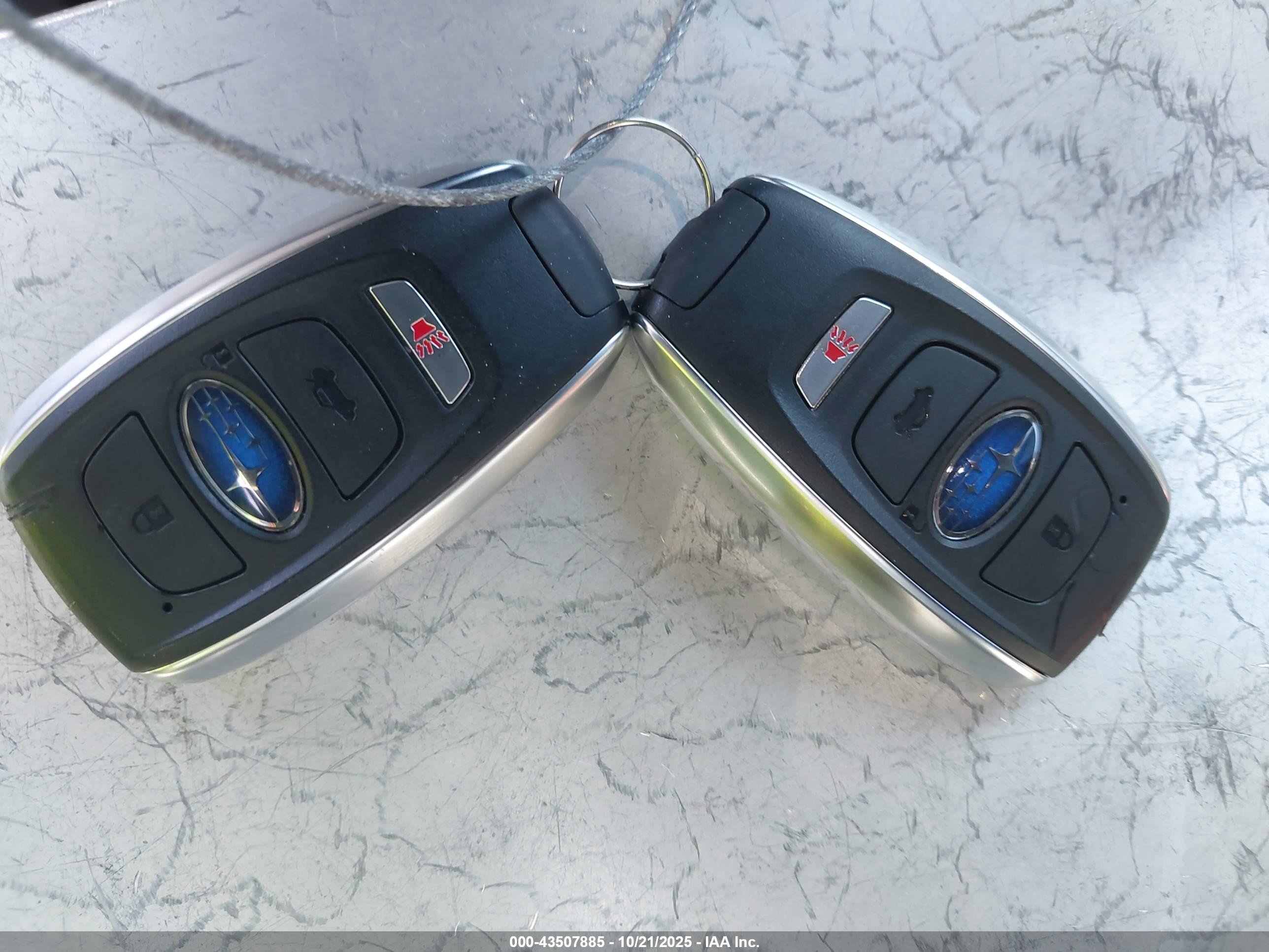 SUBARU OUTBACK image 11