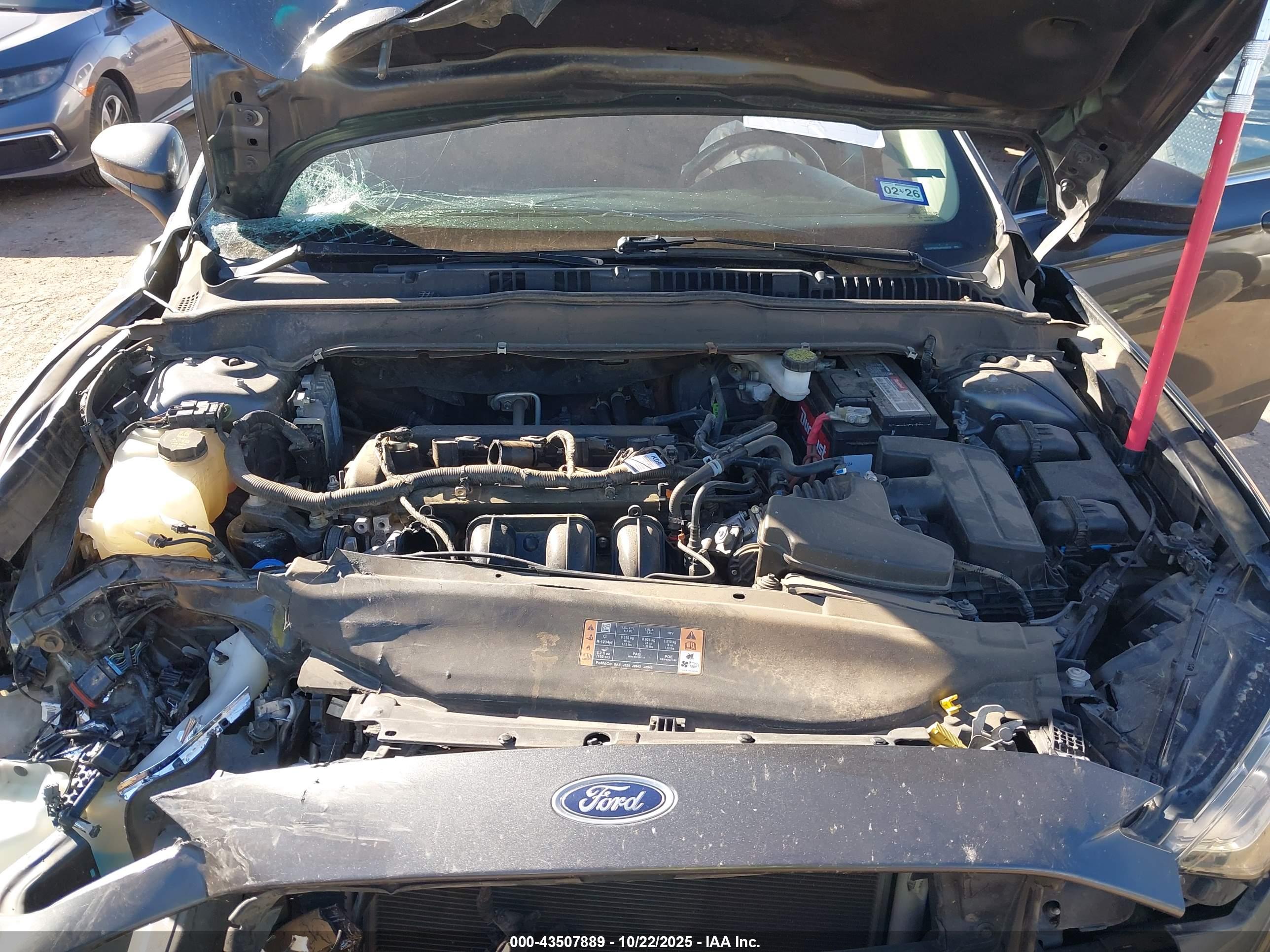 FORD FUSION image 10