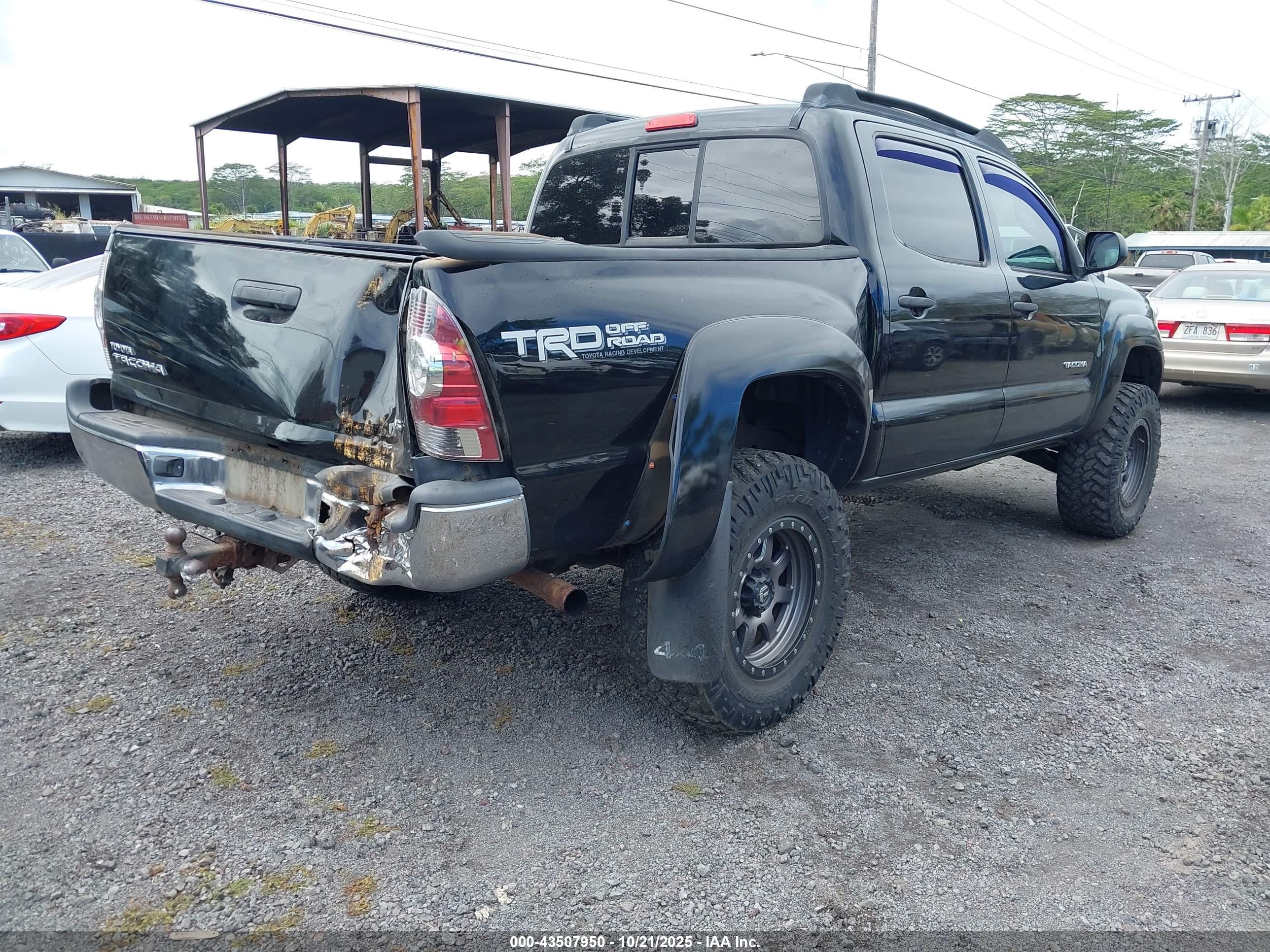 TOYOTA TACOMA image 4