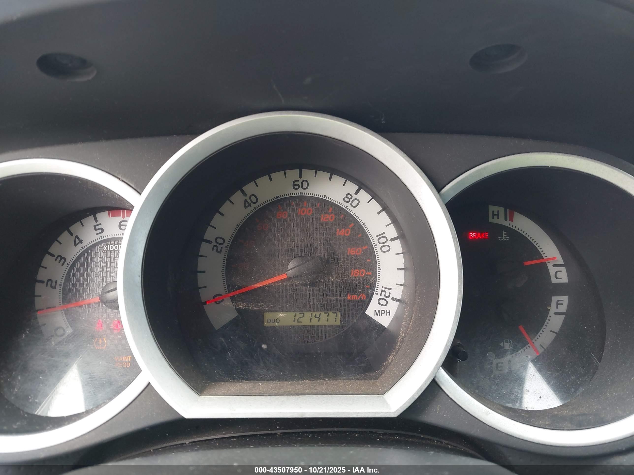 TOYOTA TACOMA image 7