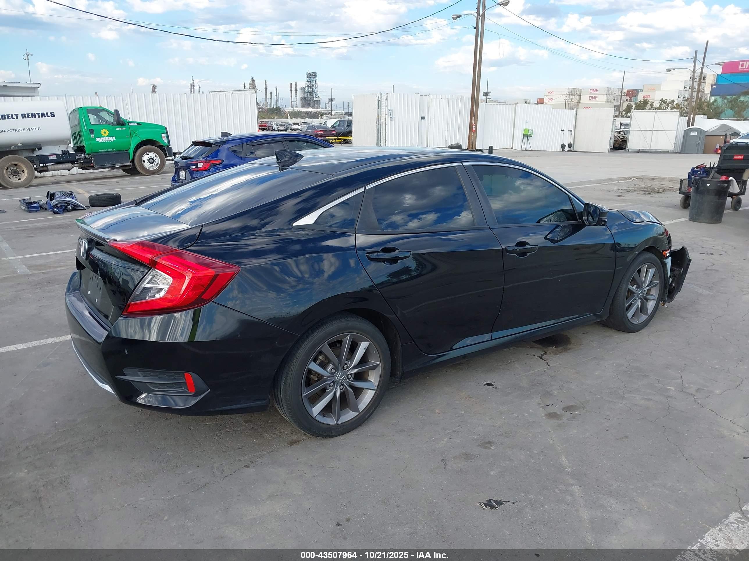 HONDA CIVIC image 4