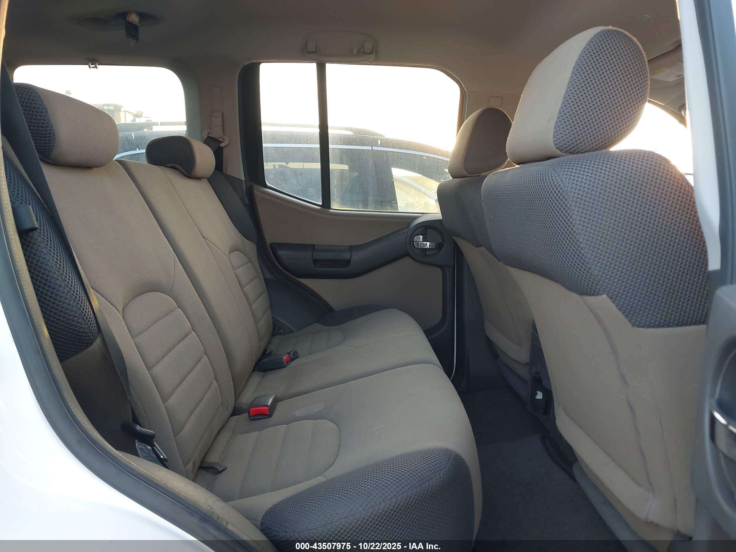 NISSAN XTERRA image 8