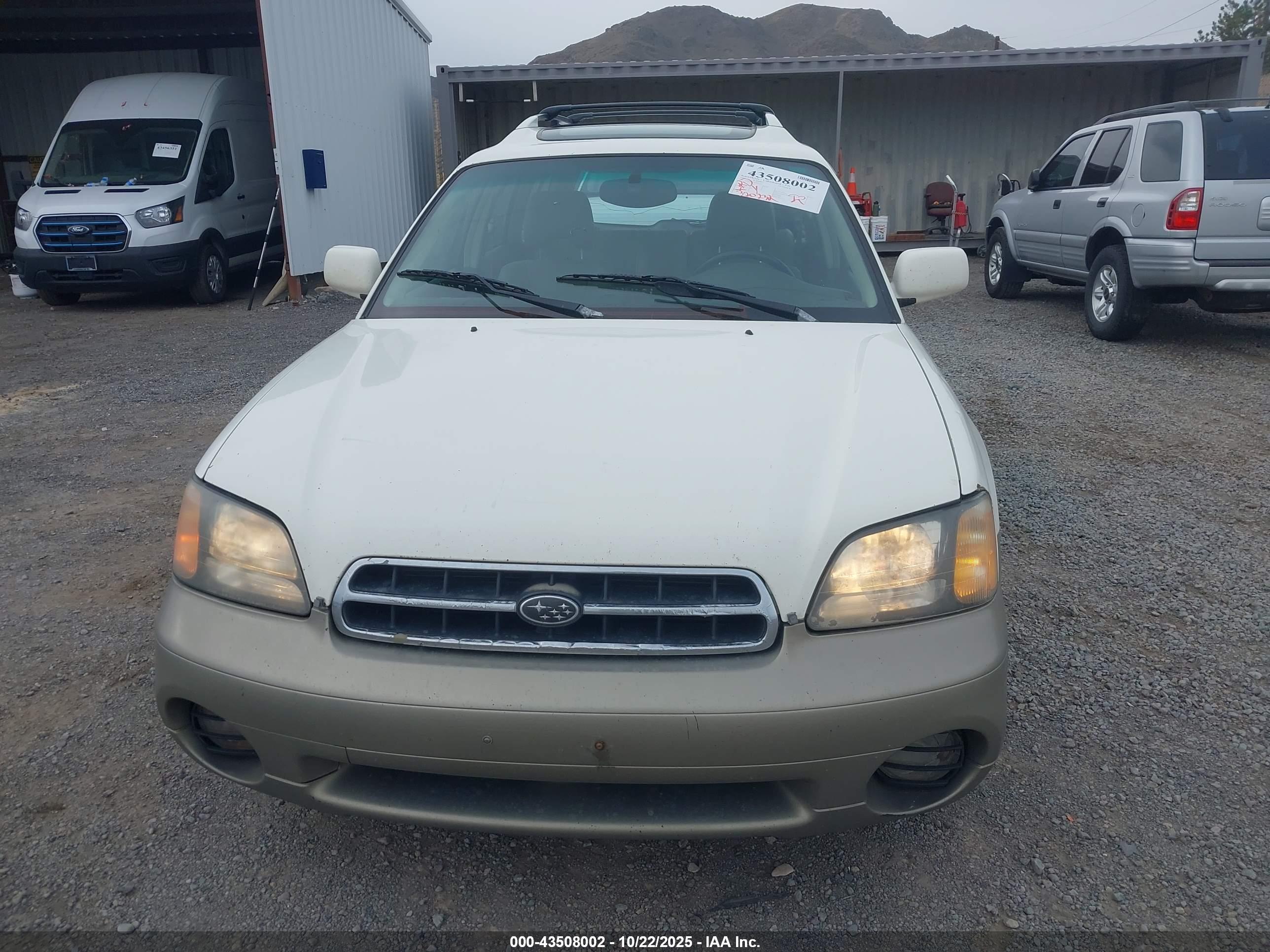 SUBARU OUTBACK image 6