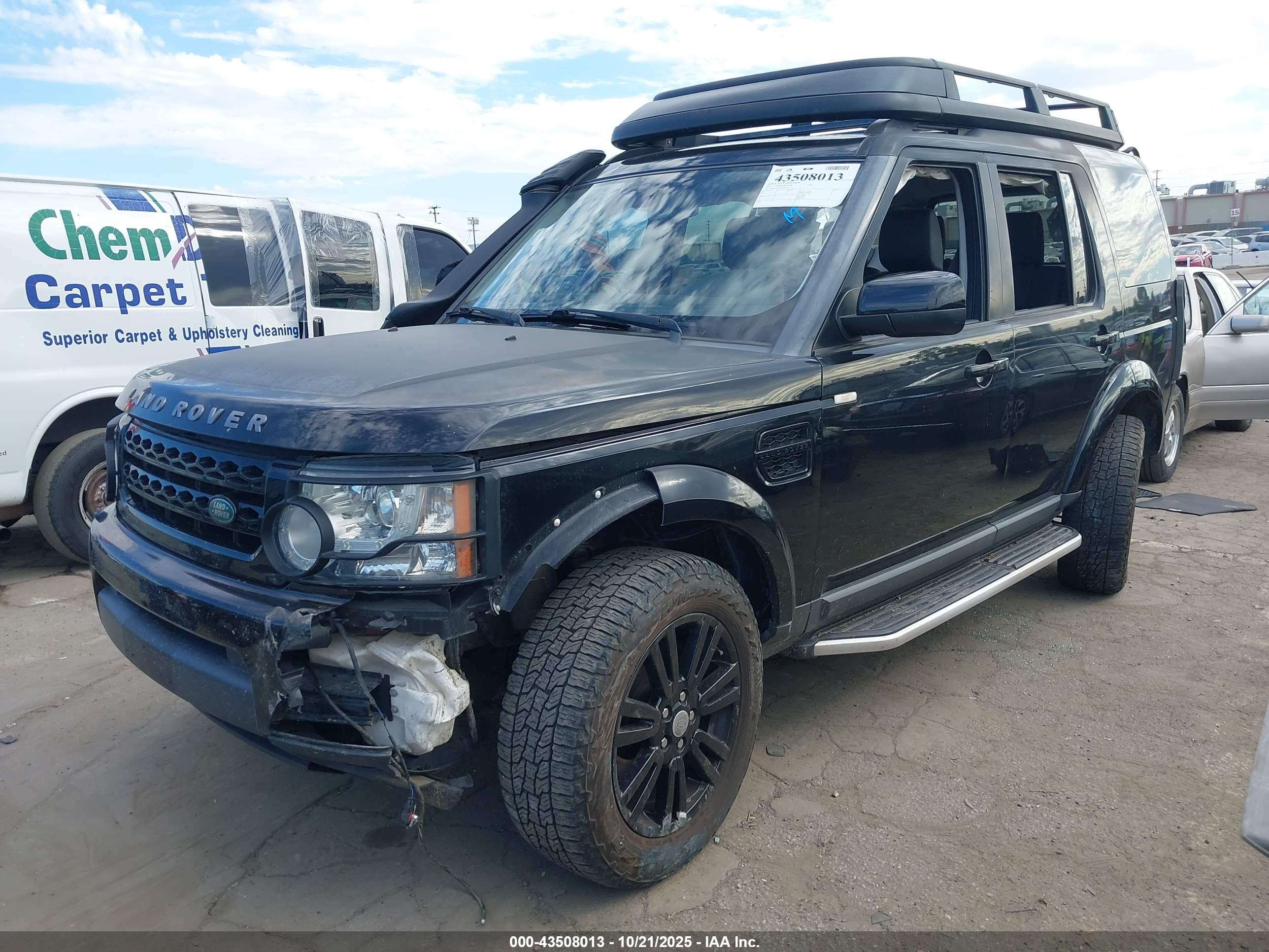 LAND ROVER image 2