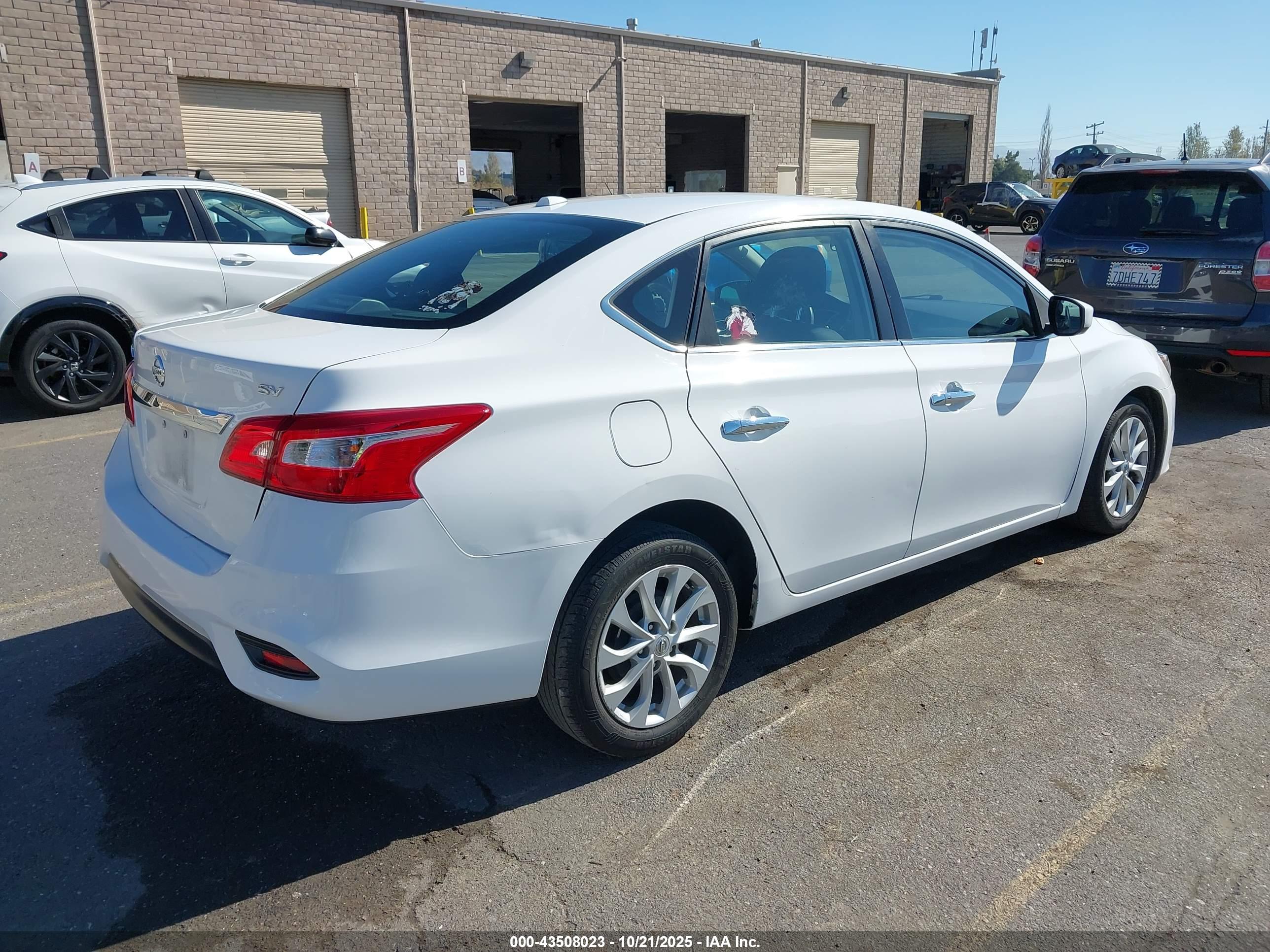 NISSAN SENTRA image 4