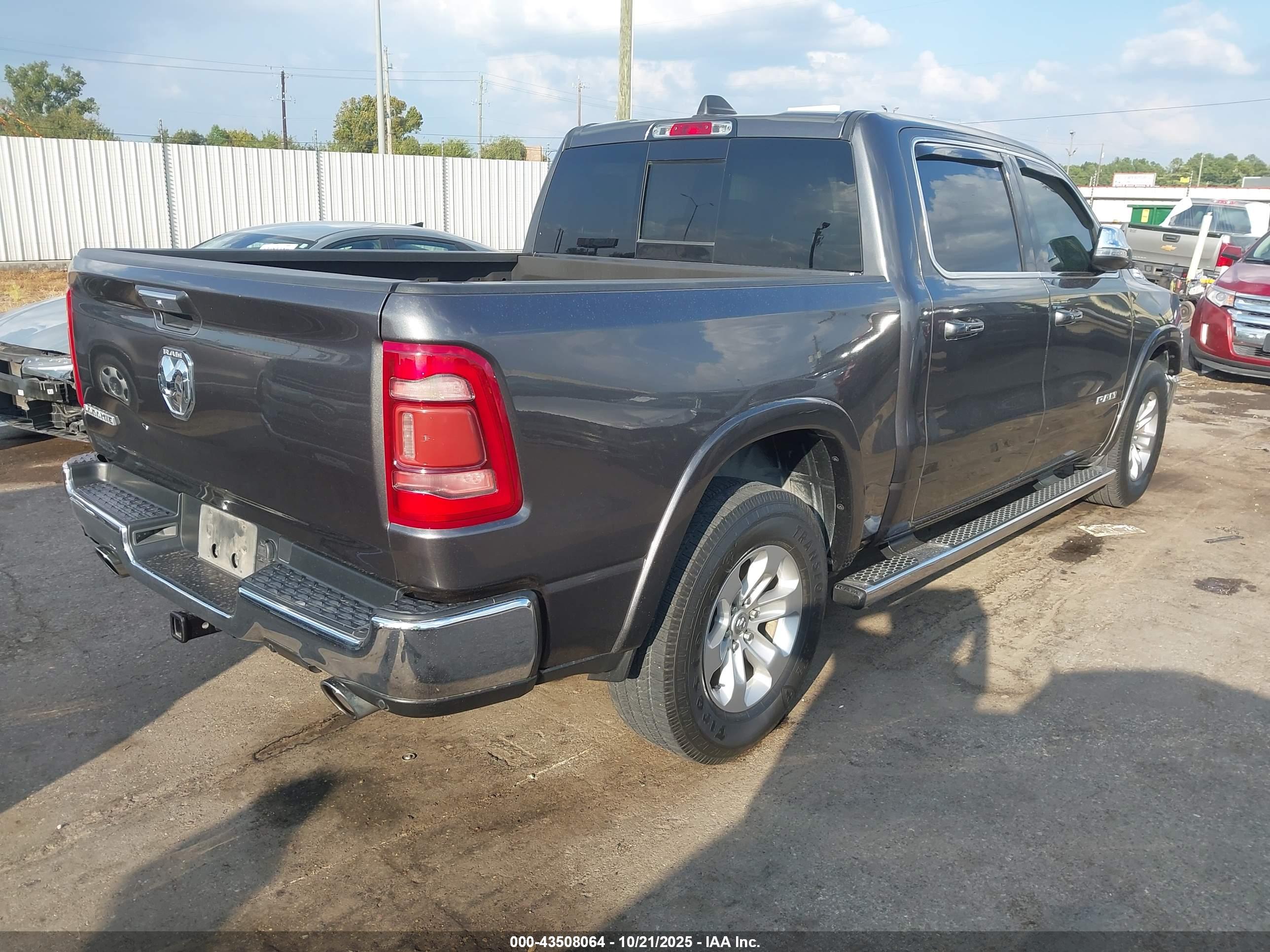 RAM 1500 image 4