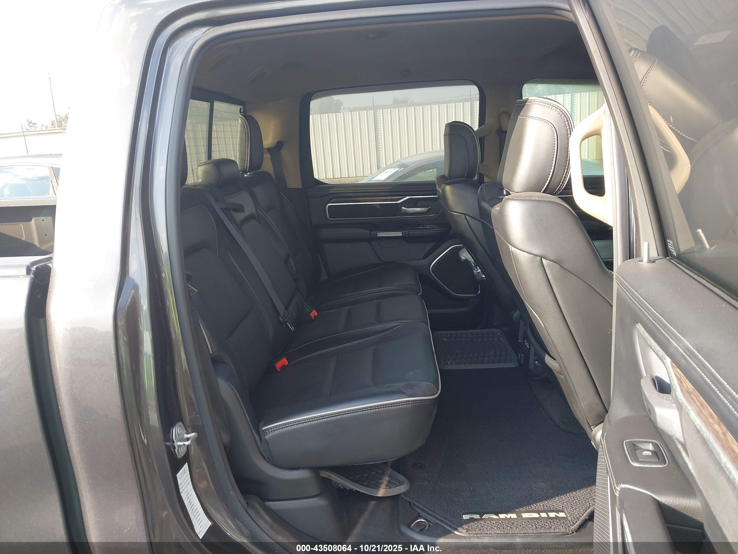 RAM 1500 image 8