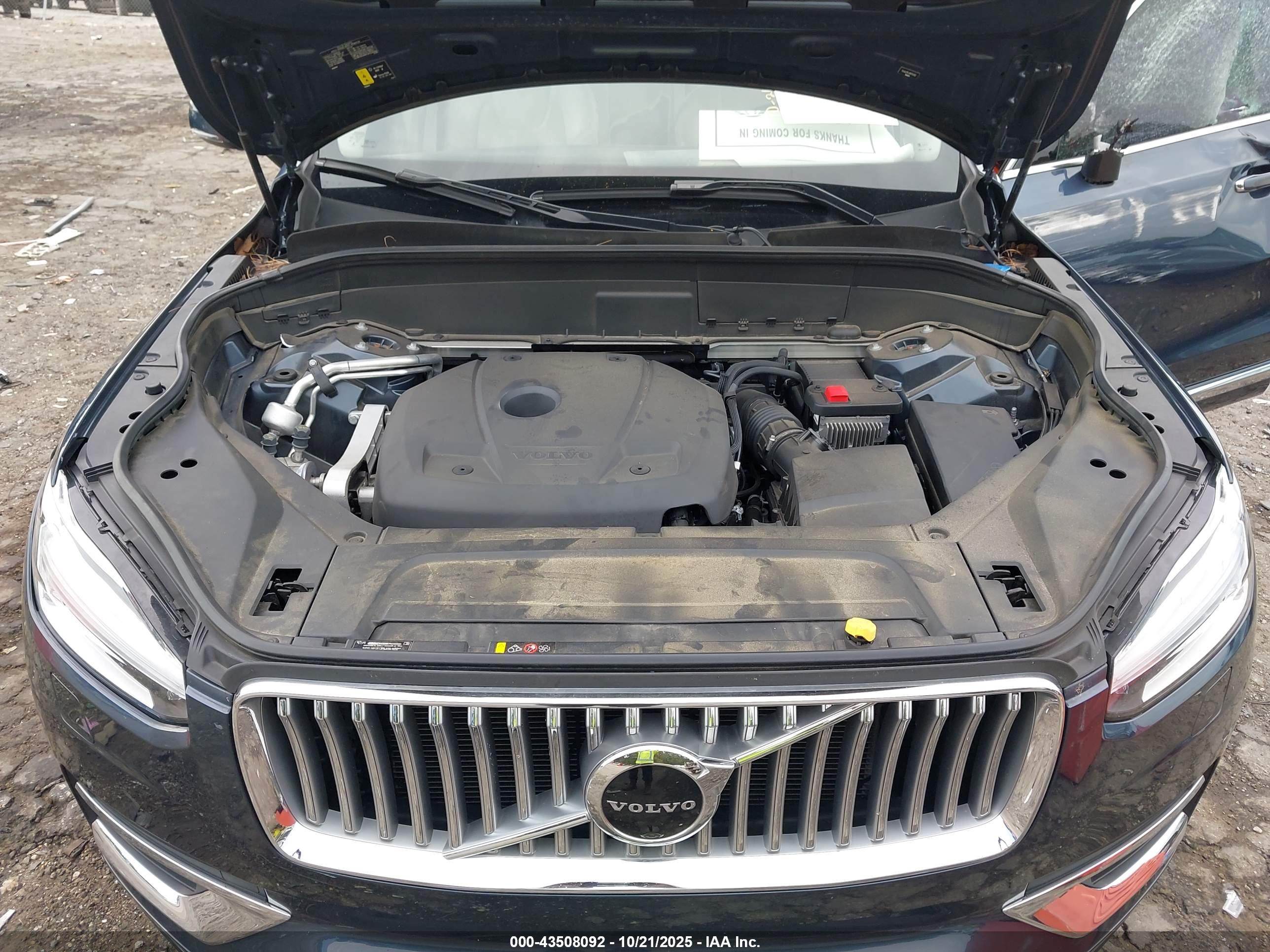 VOLVO XC90 image 10
