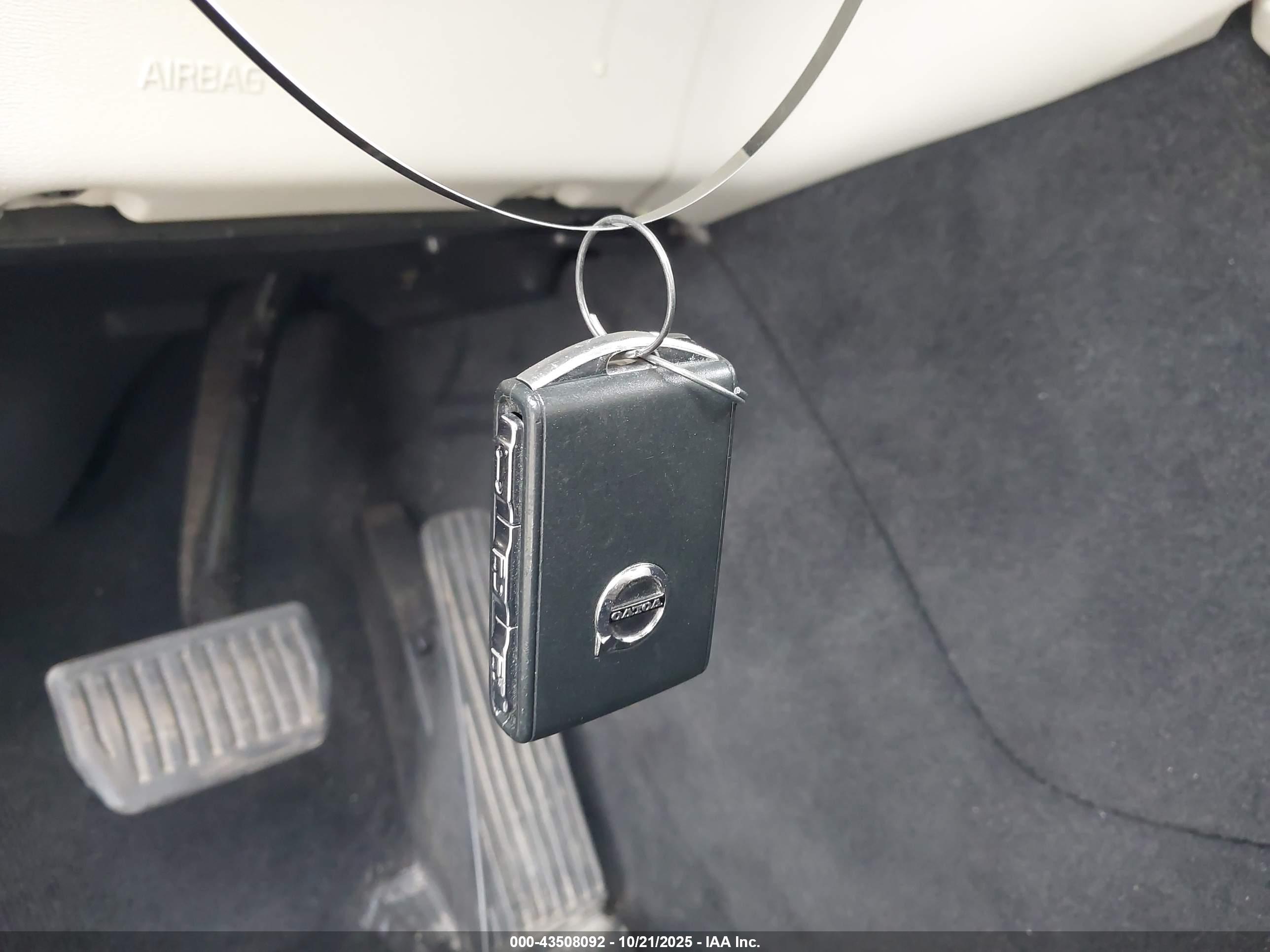 VOLVO XC90 image 11