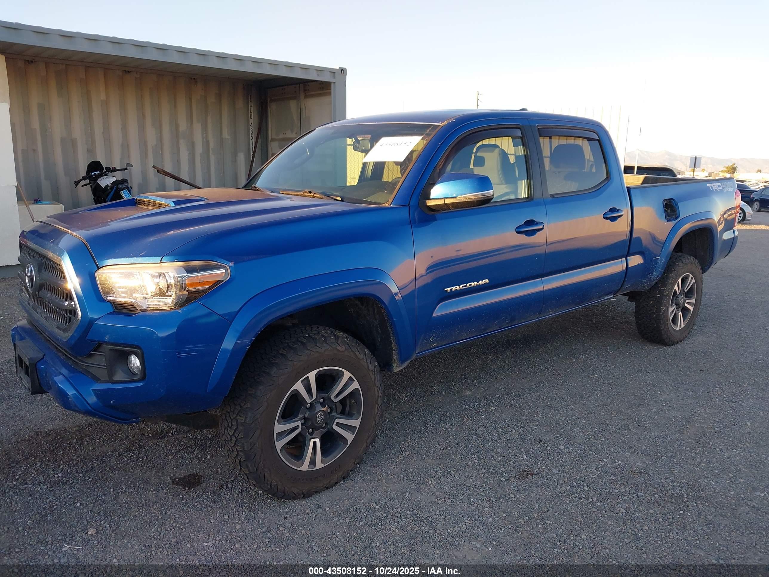TOYOTA TACOMA image 2