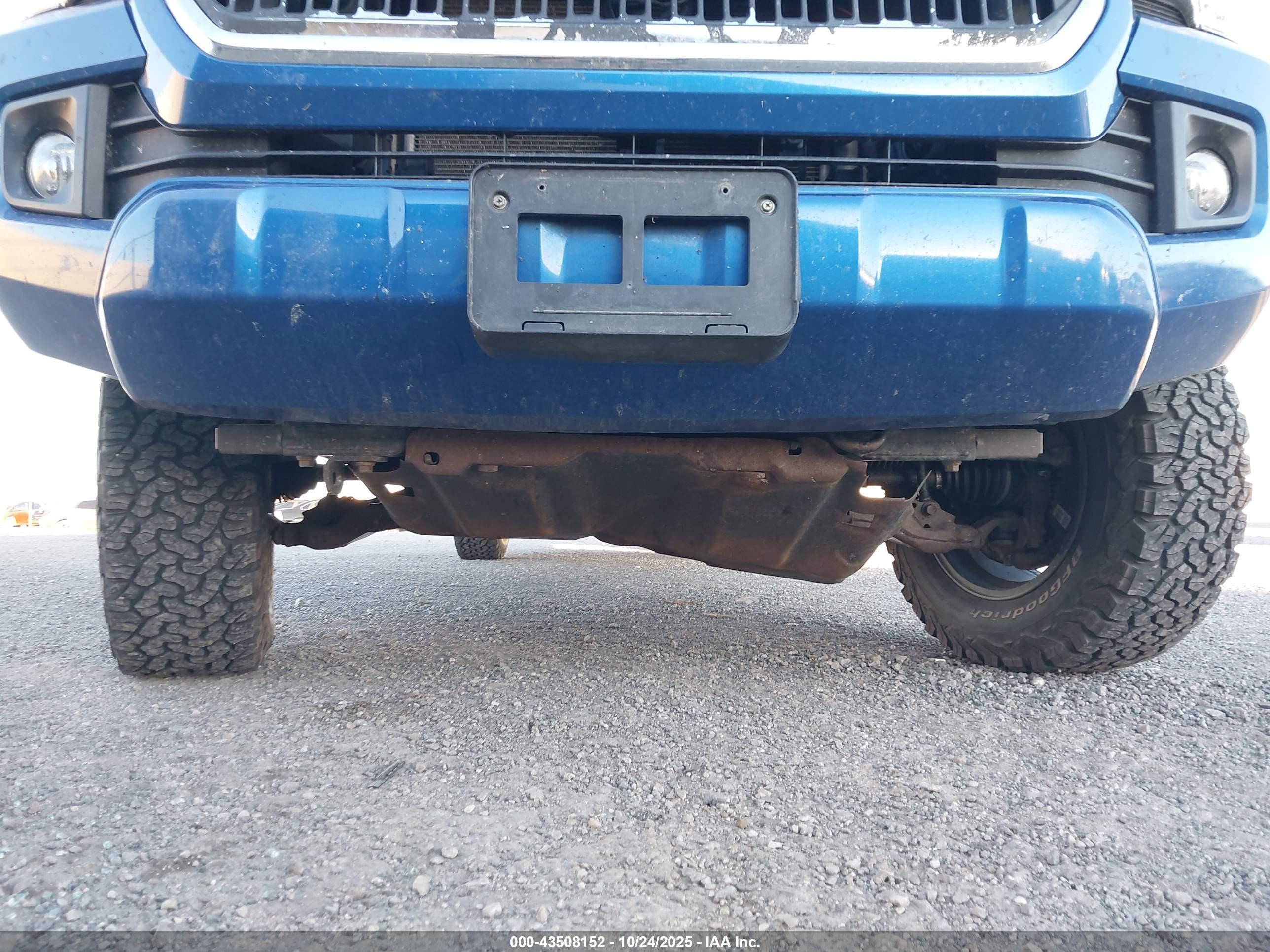 TOYOTA TACOMA image 6