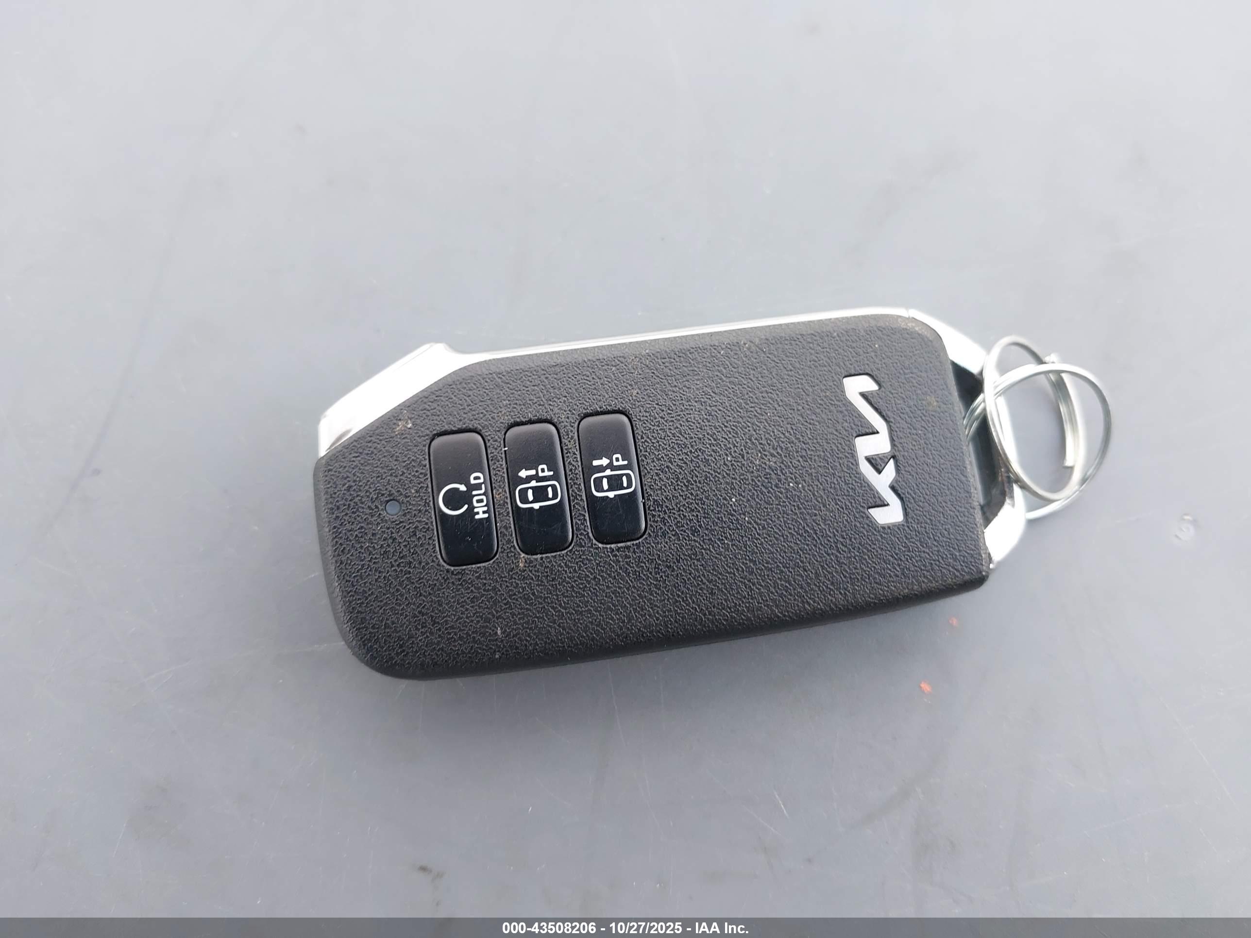 KIA SPORTAGE image 11