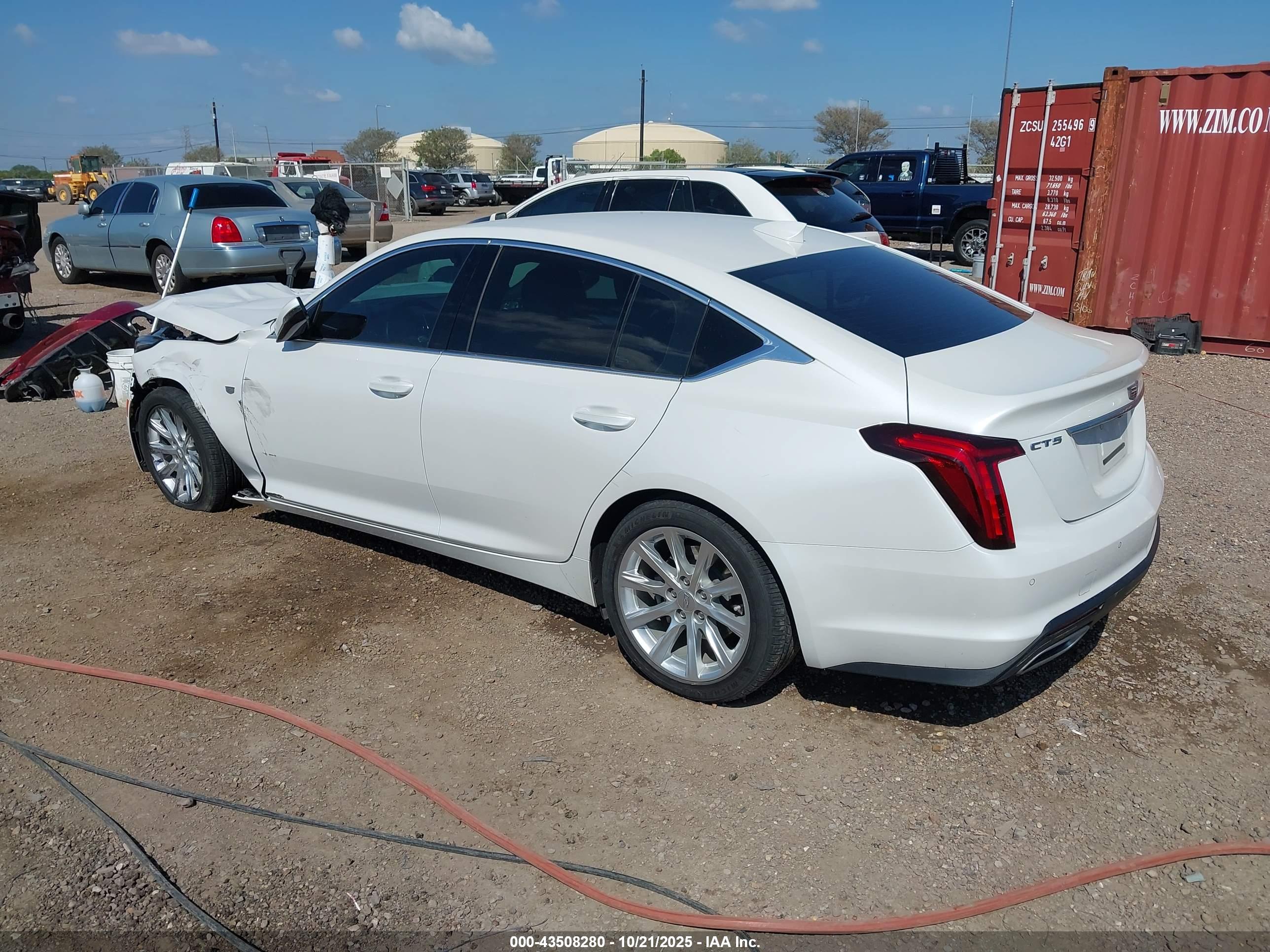 CADILLAC CT5 image 3