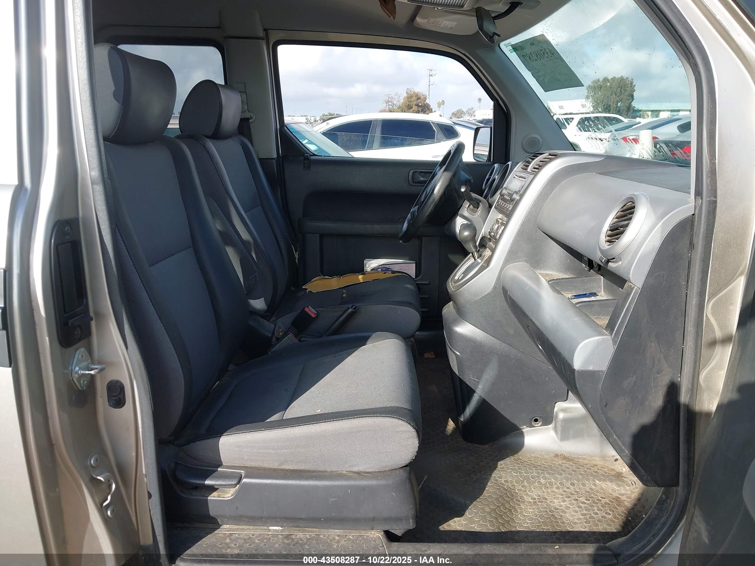 HONDA ELEMENT image 5