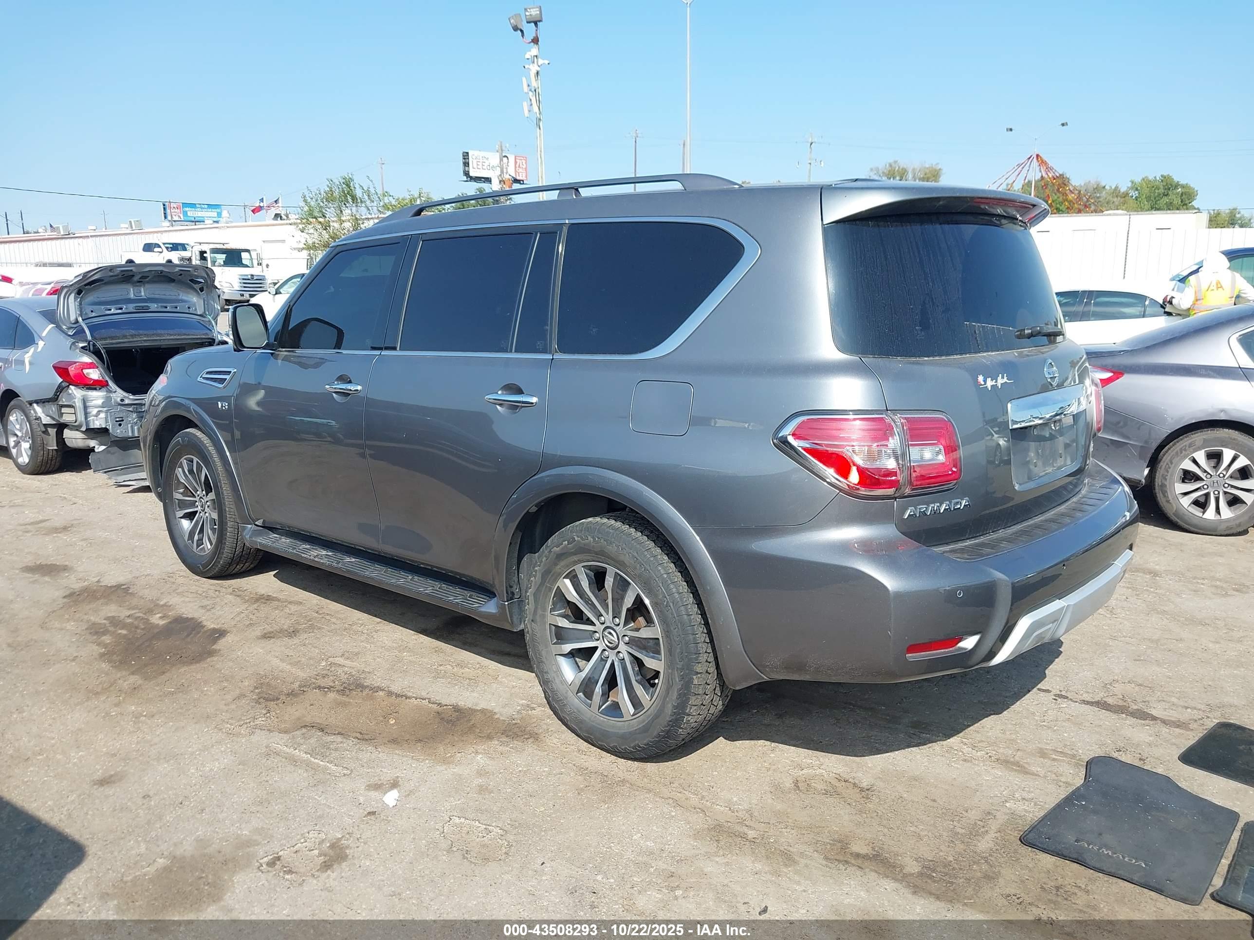 NISSAN ARMADA image 3