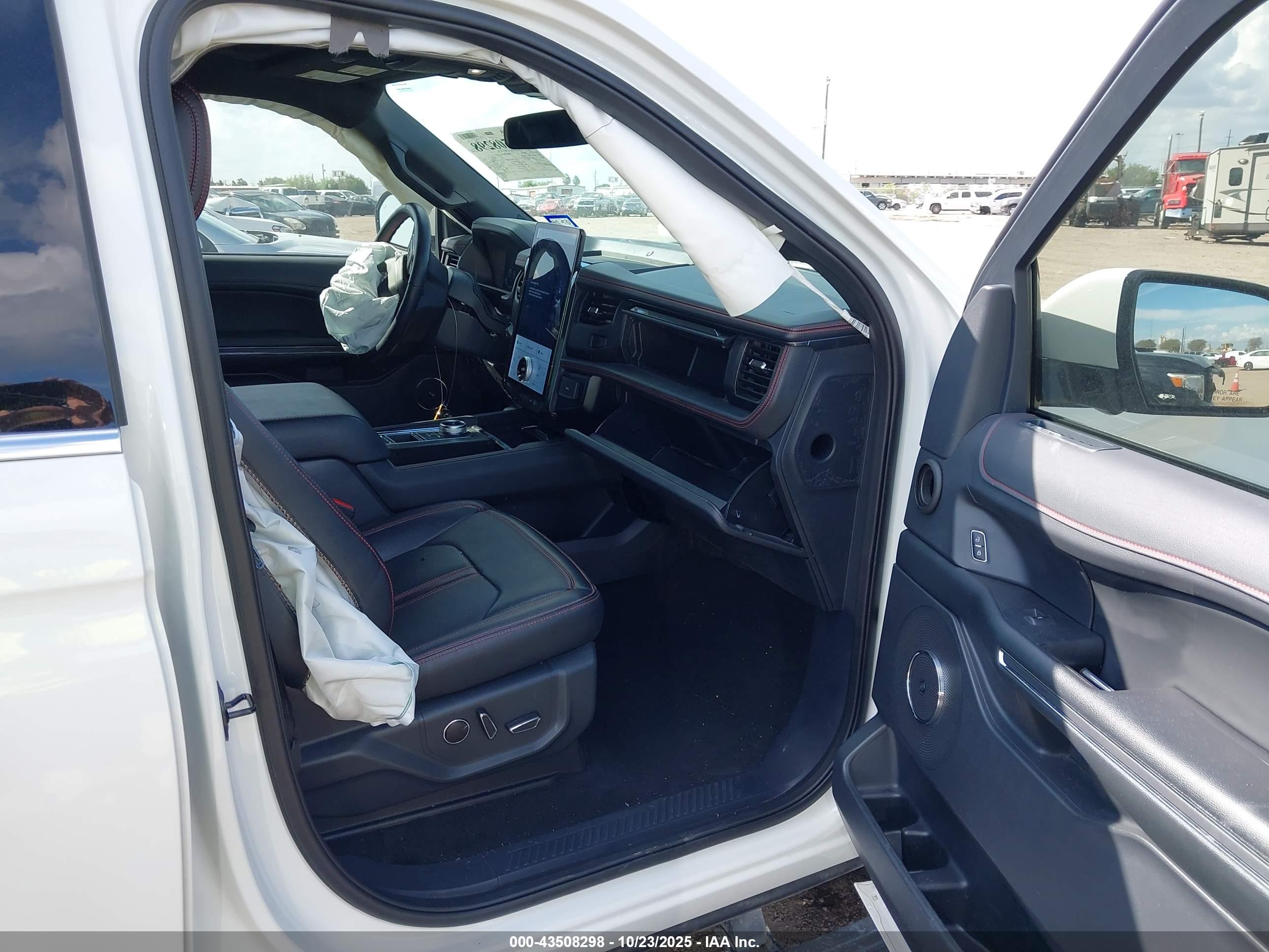FORD EXPEDITION image 5