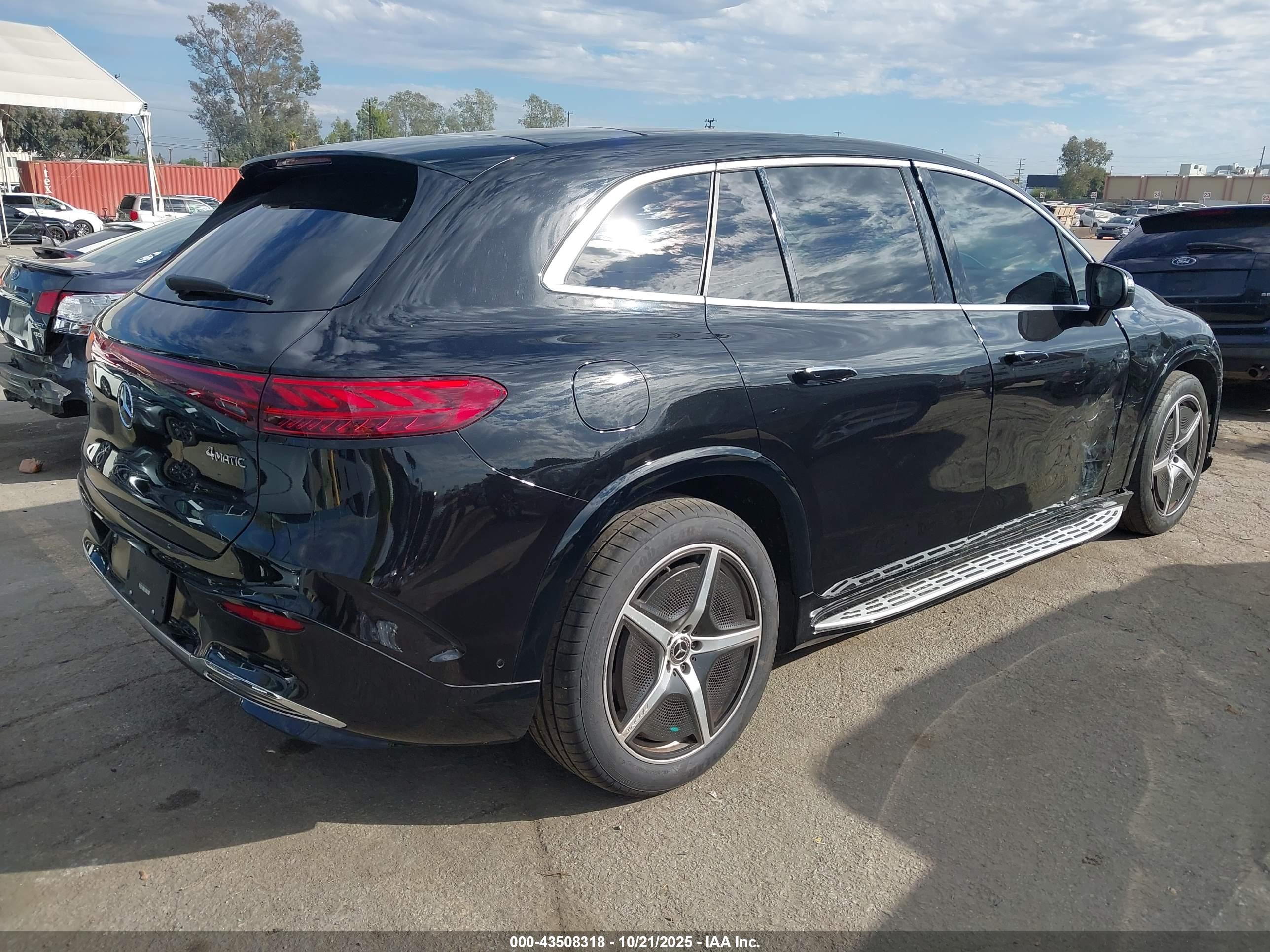 MERCEDES-BENZ EQS image 4