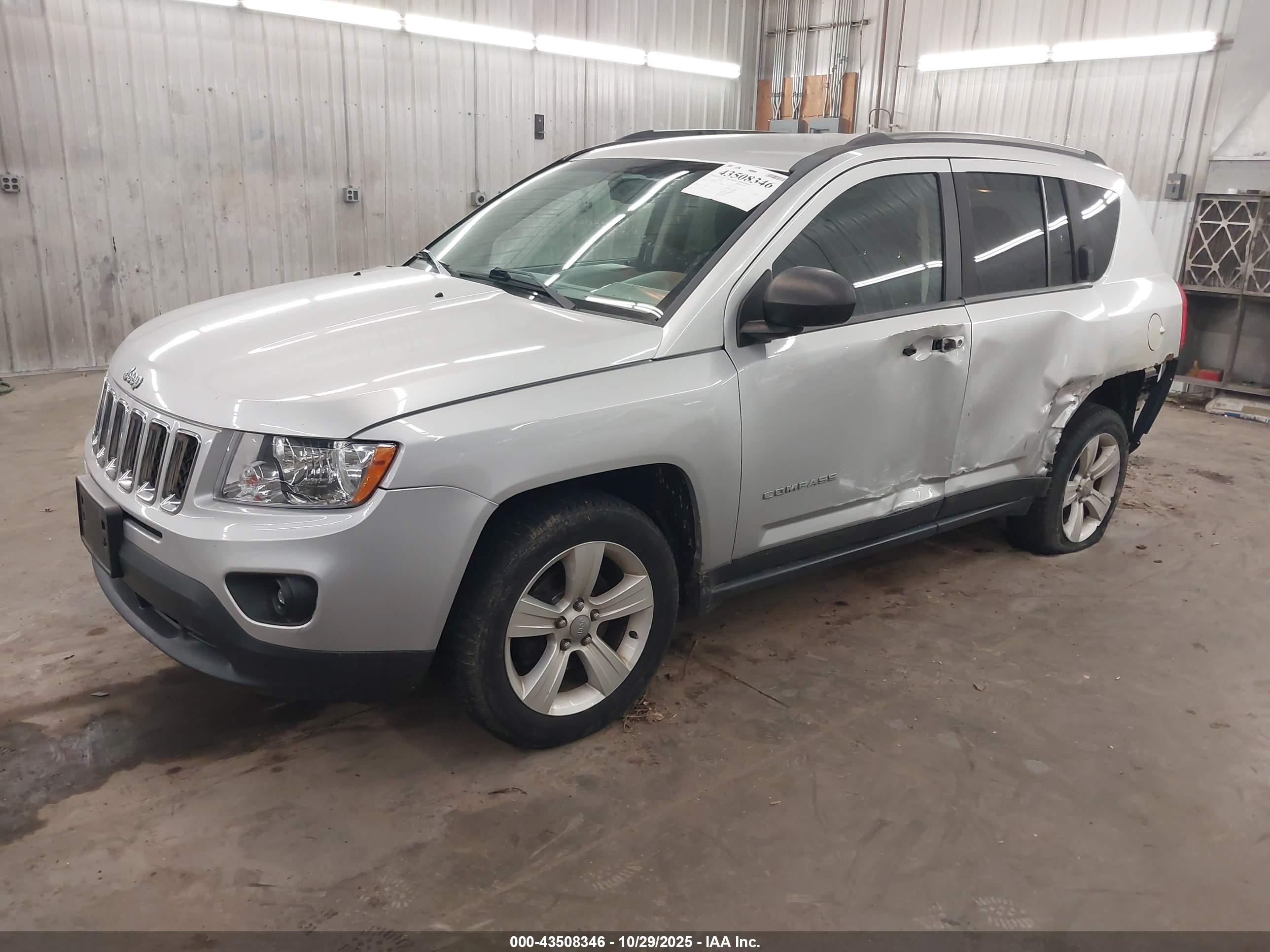 JEEP COMPASS image 2