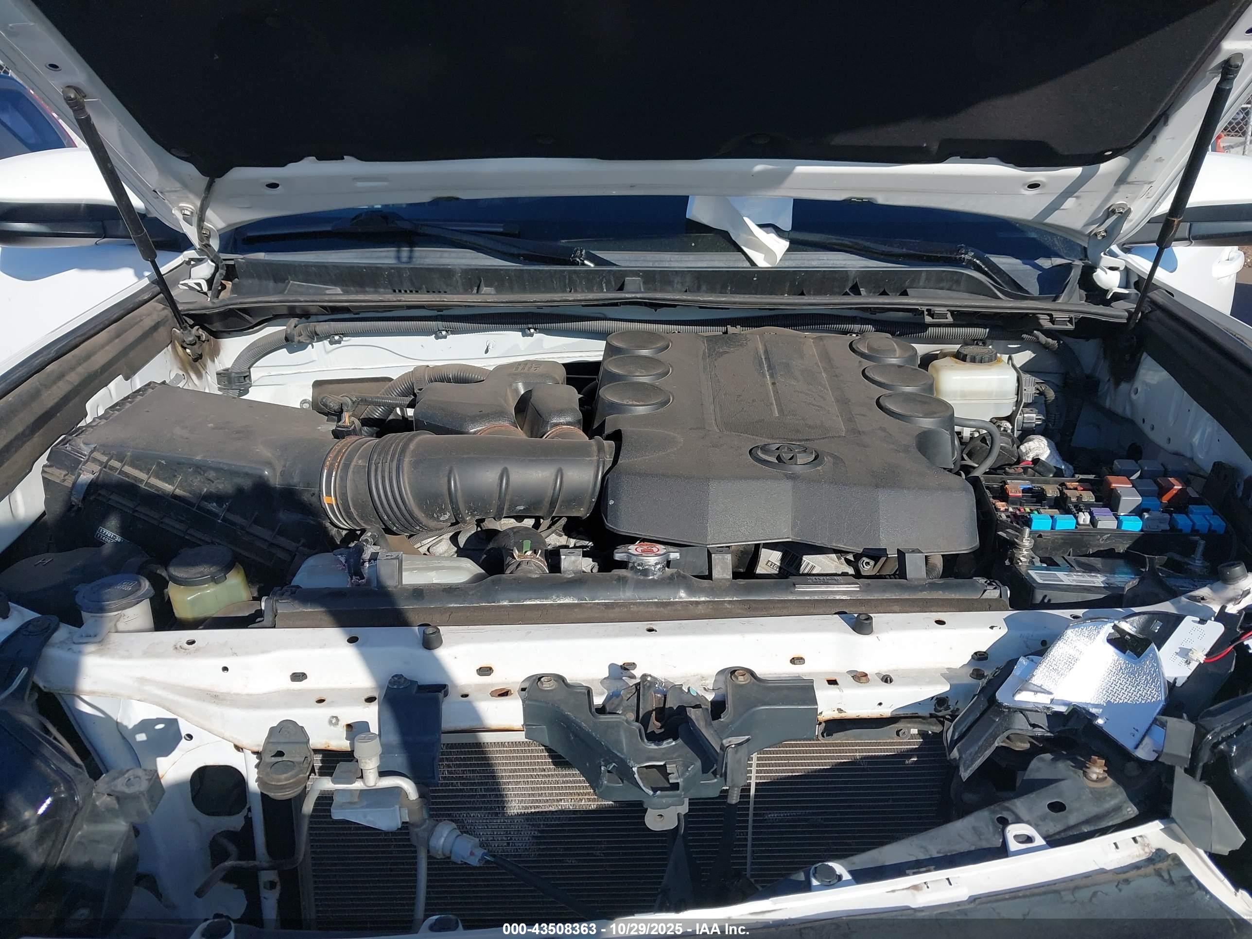 TOYOTA 4RUNNER image 10