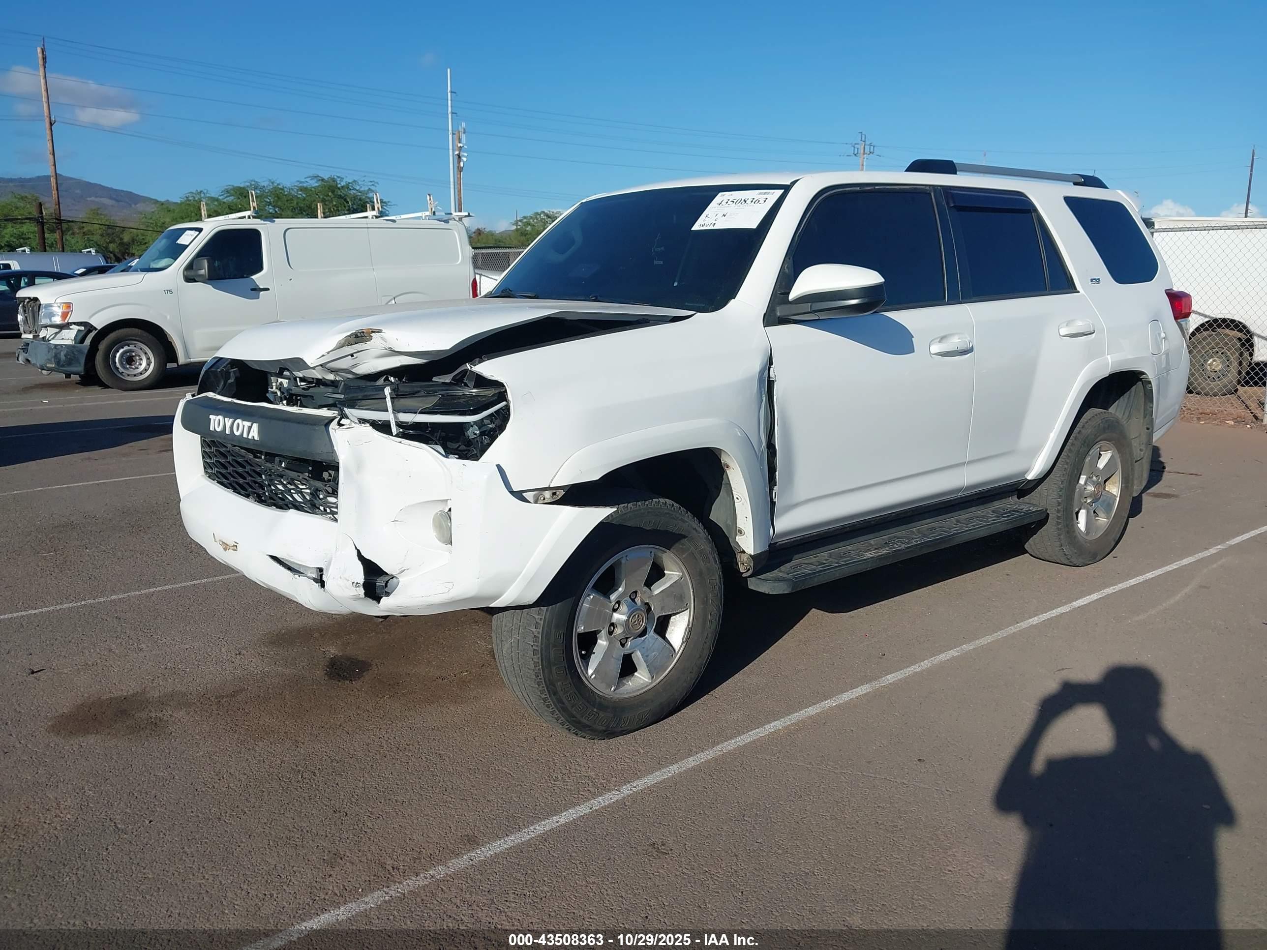 TOYOTA 4RUNNER image 2