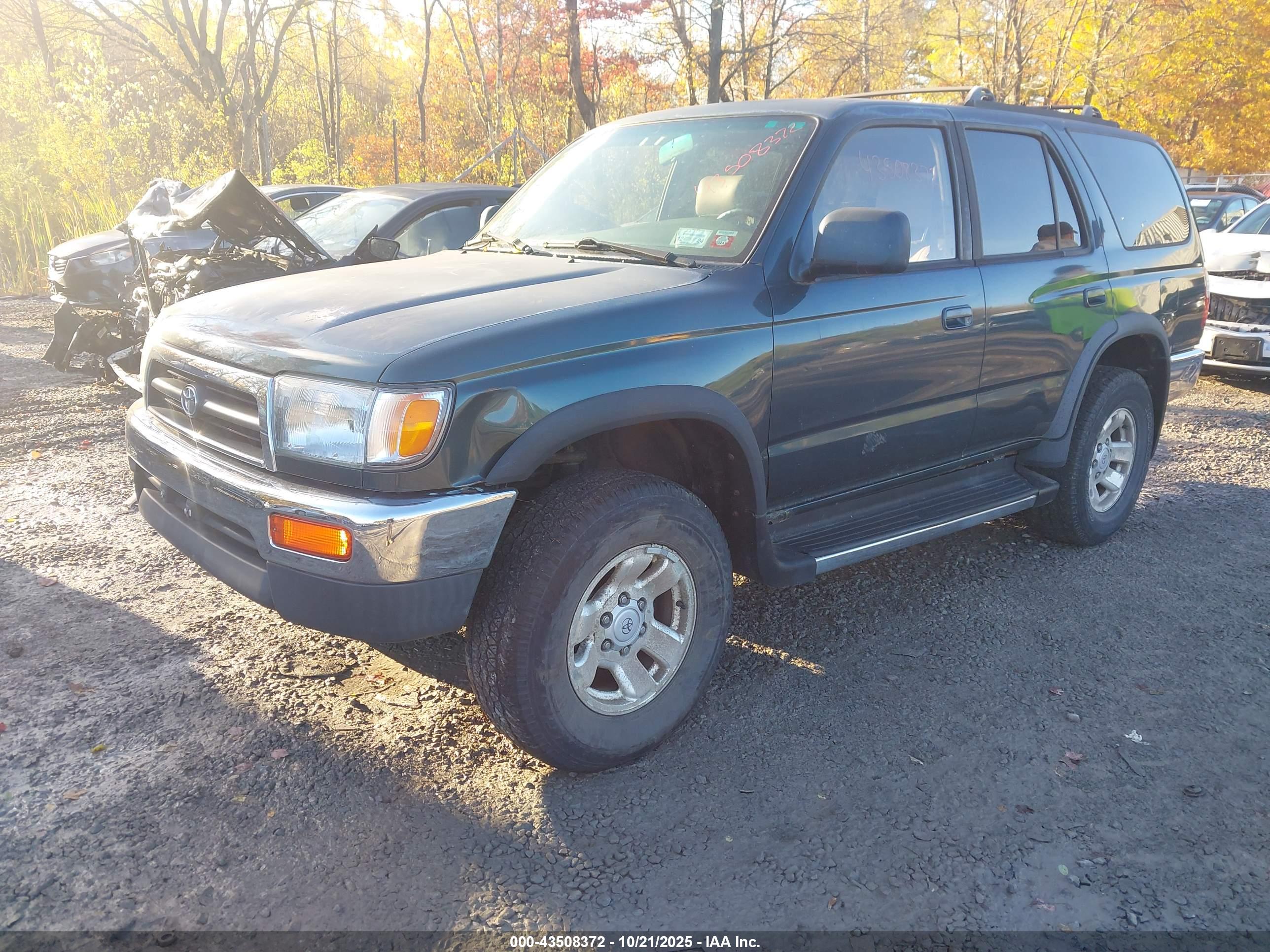 TOYOTA 4RUNNER image 2