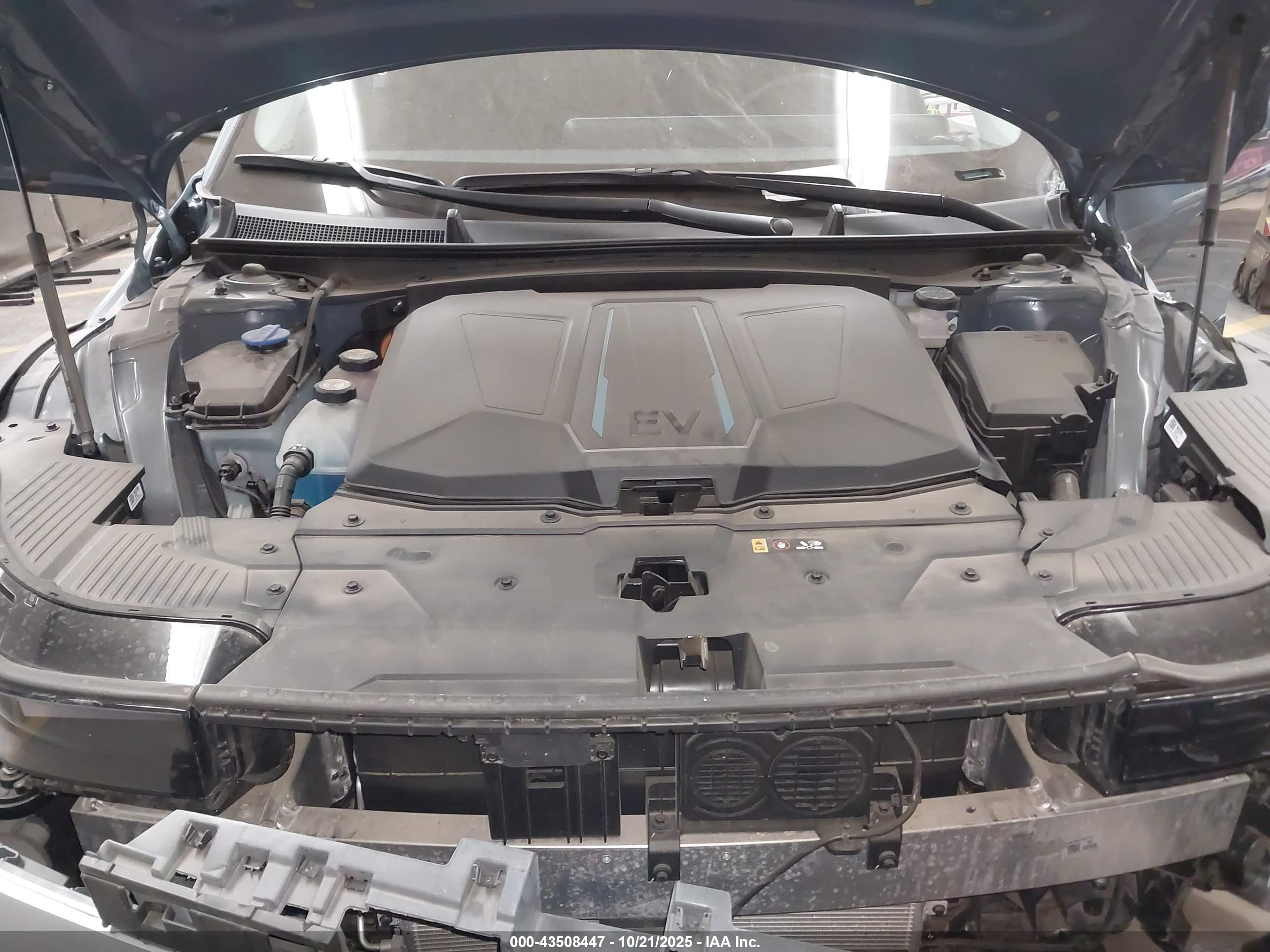 HYUNDAI IONIQ image 10
