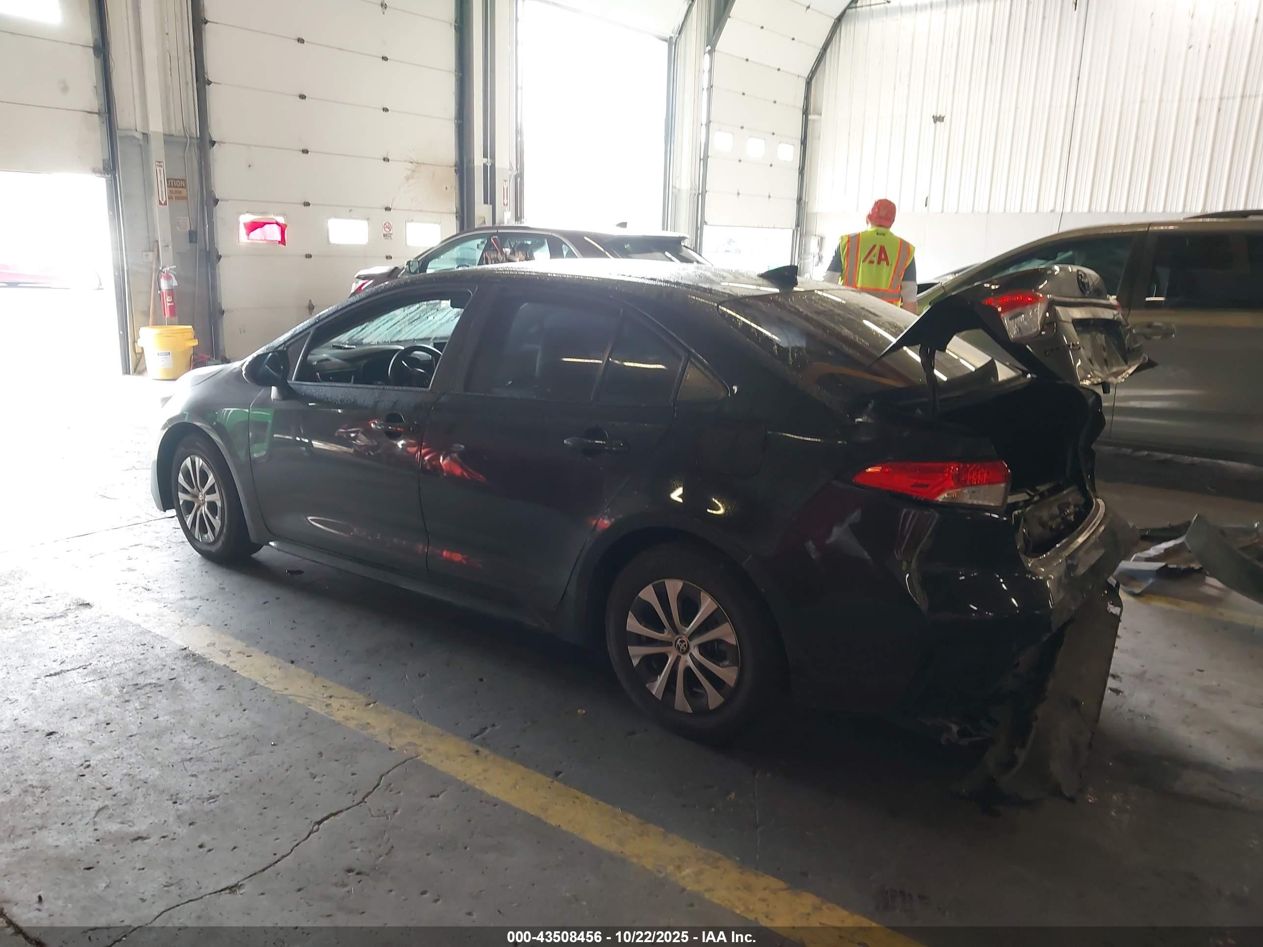 TOYOTA COROLLA image 3