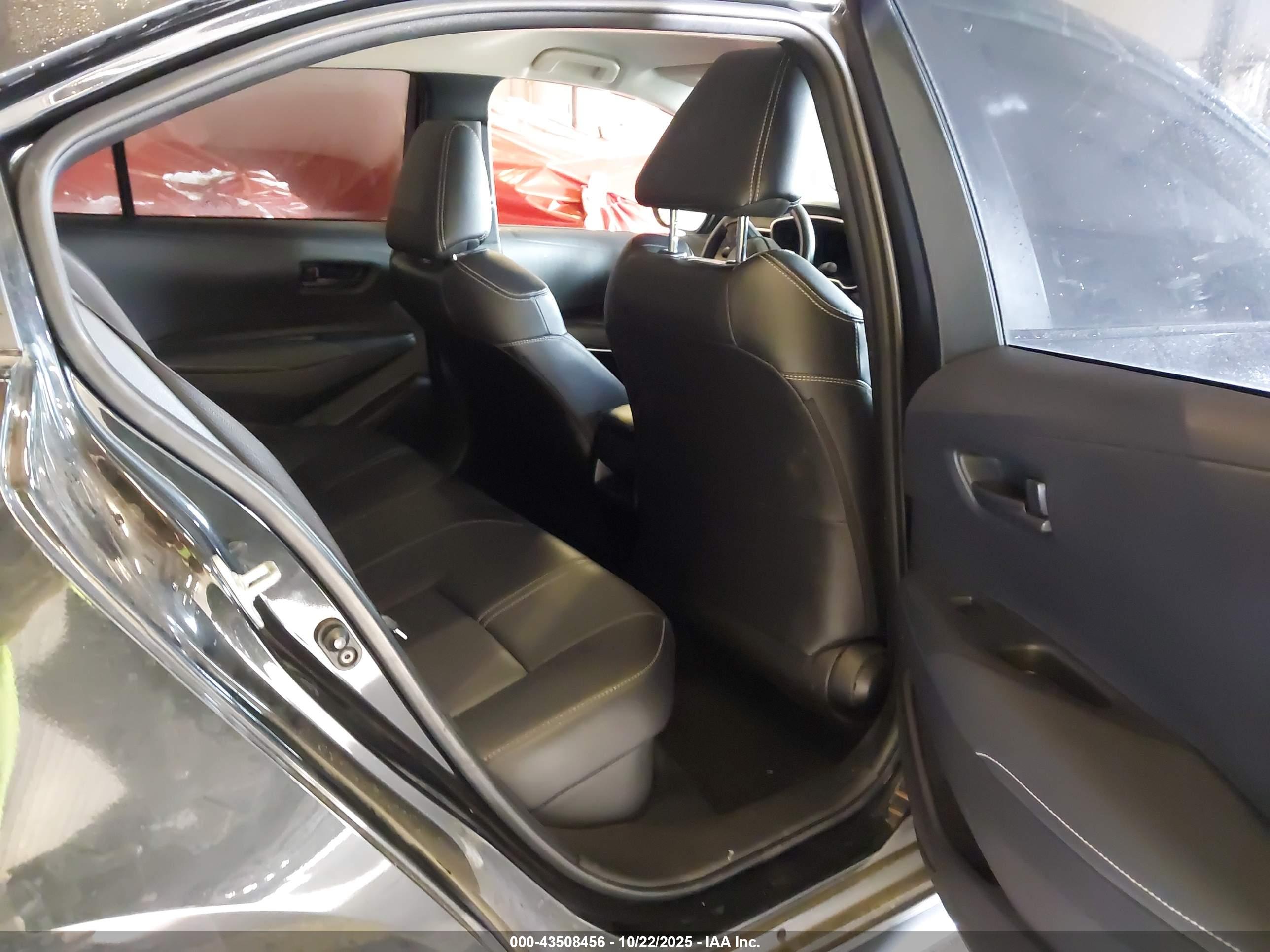 TOYOTA COROLLA image 8