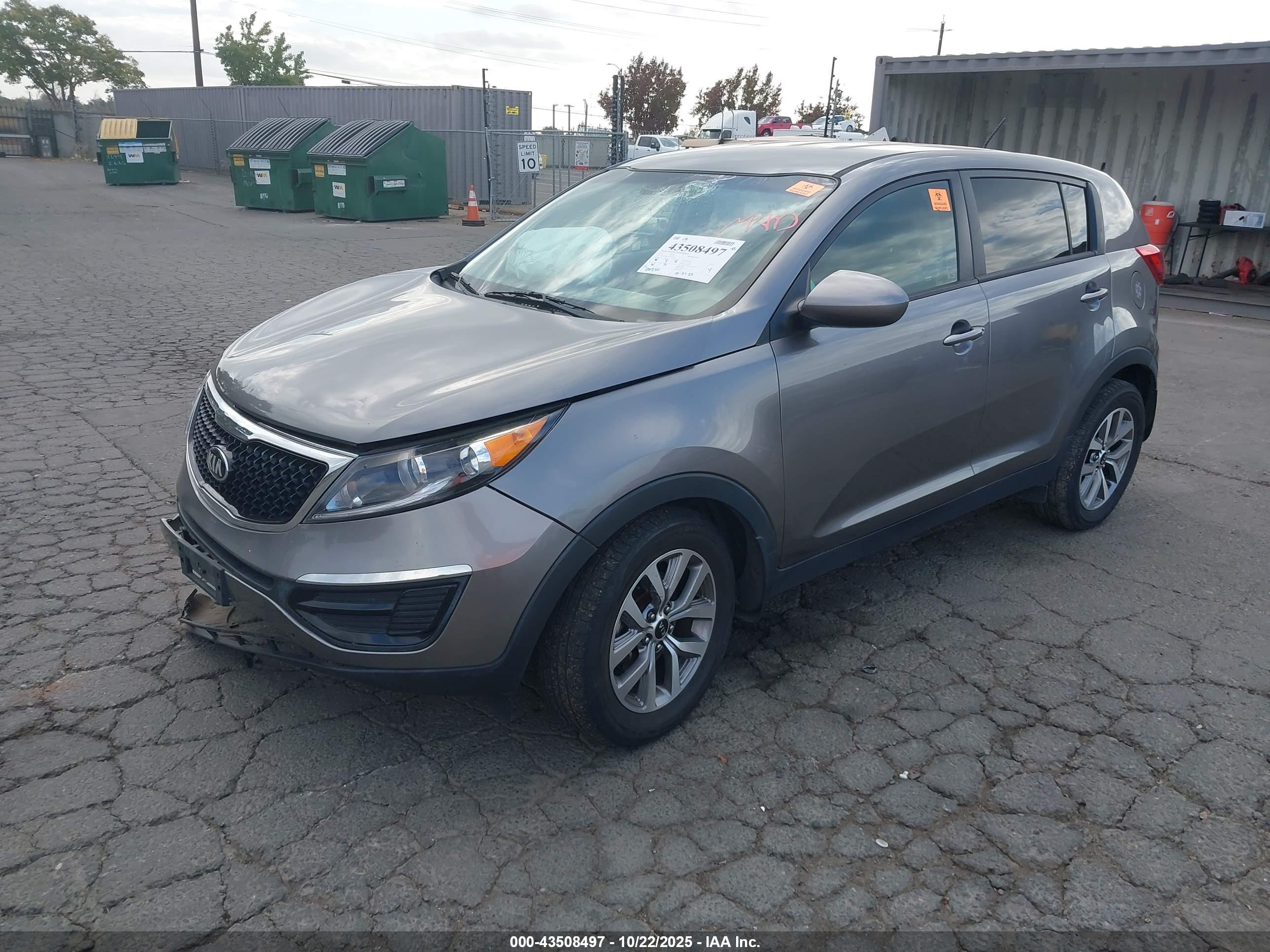 KIA SPORTAGE image 2