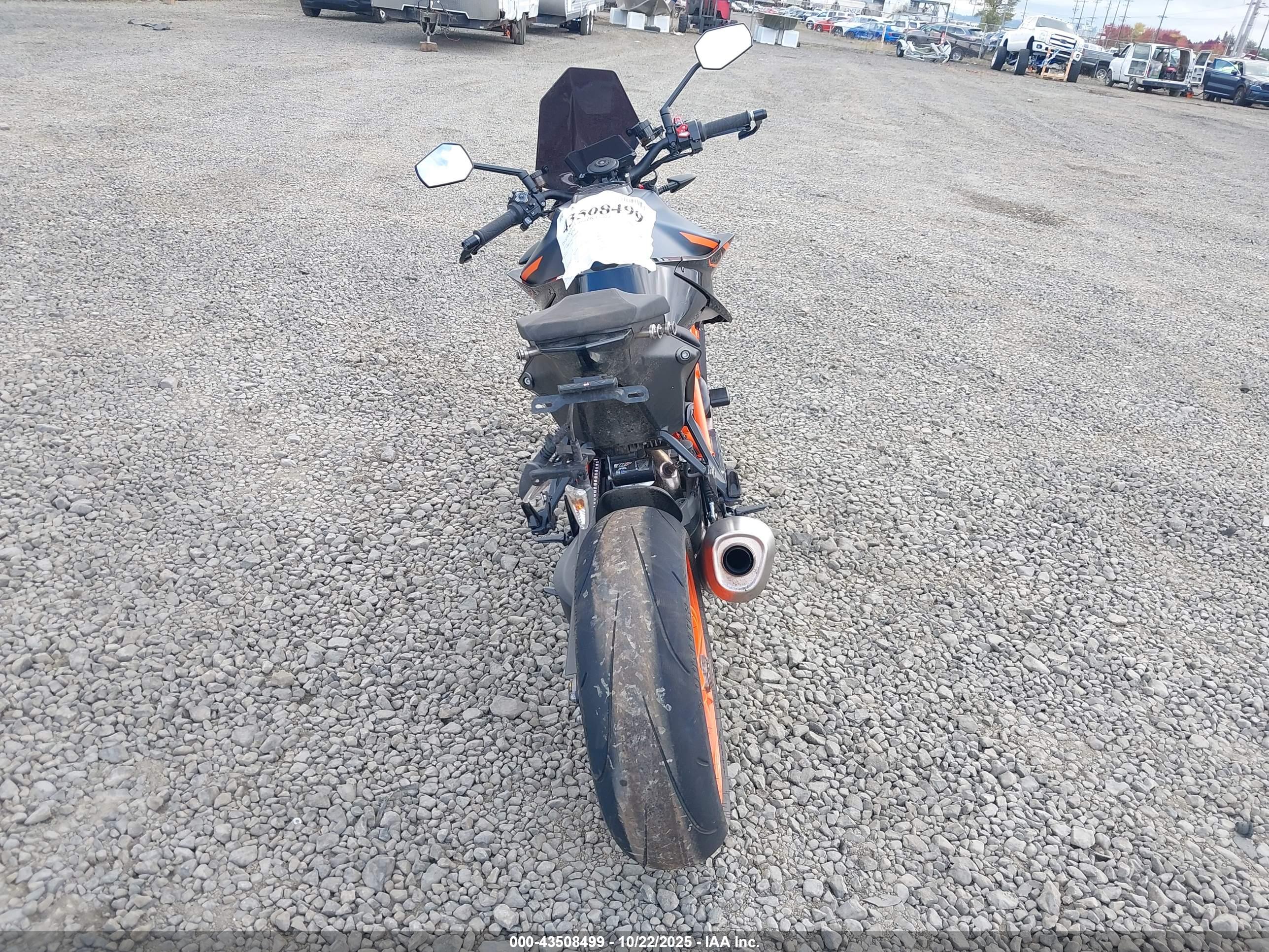 KTM 1290 image 6