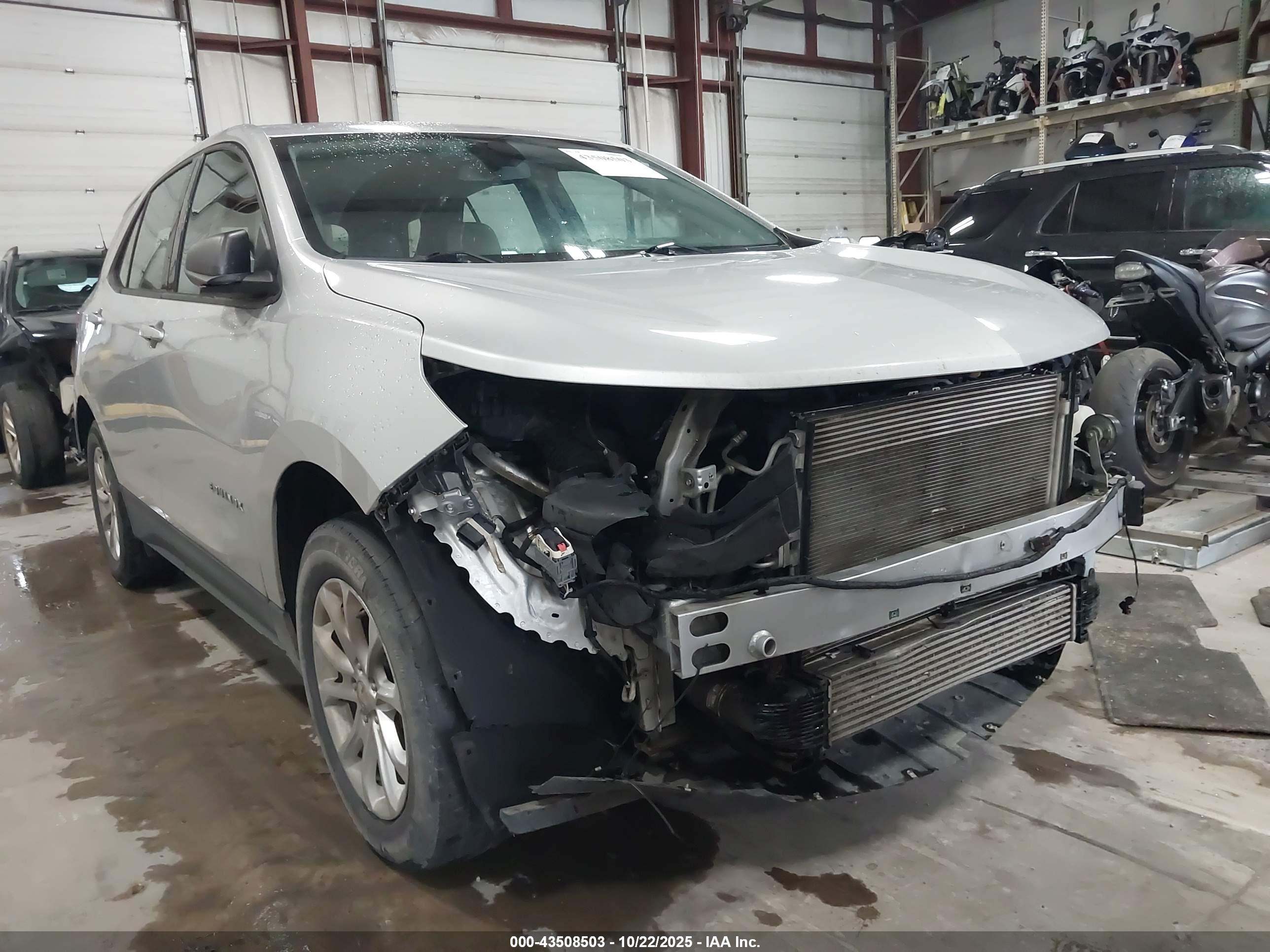 CHEVROLET EQUINOX image 6