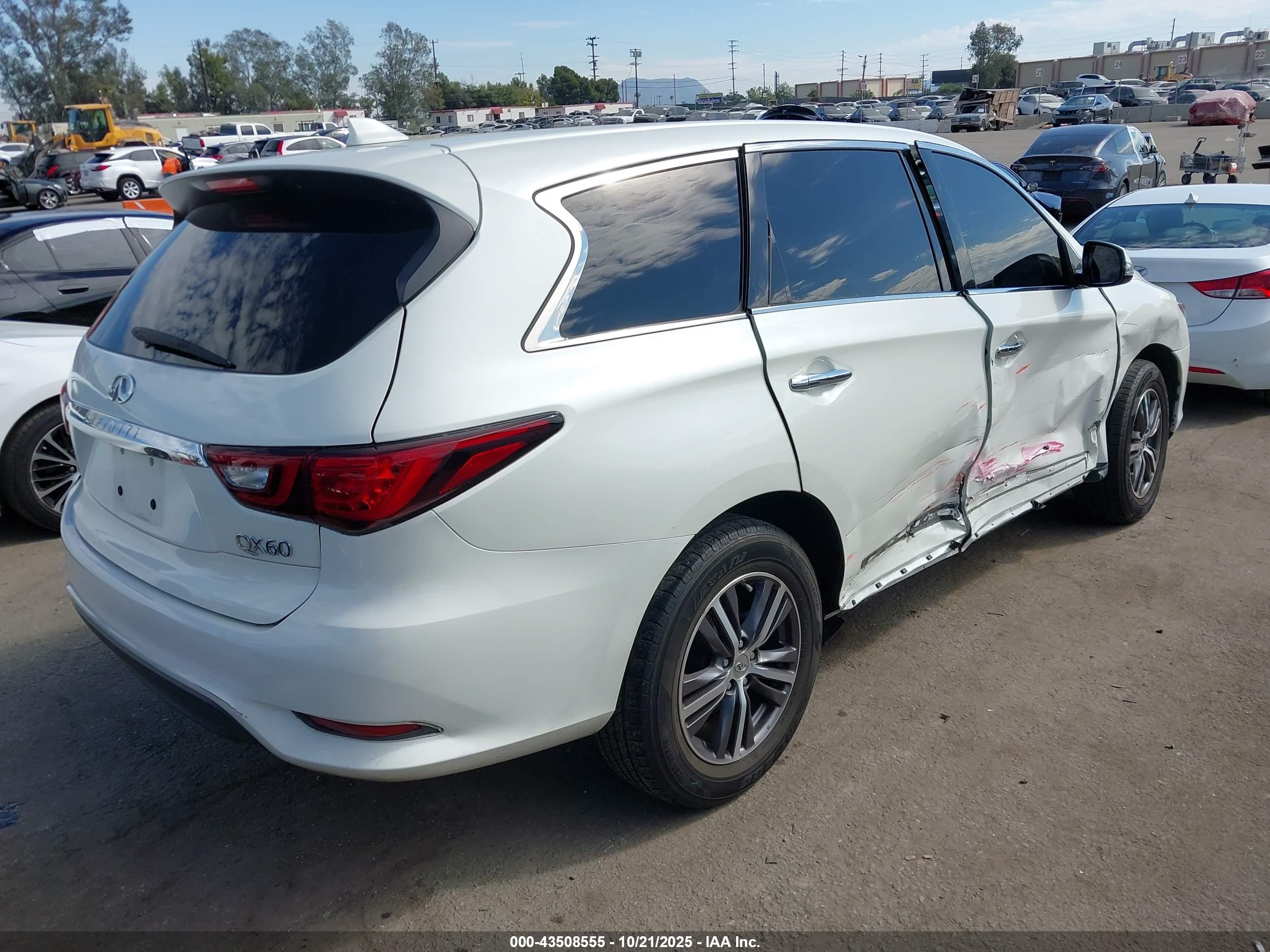 INFINITI QX60 image 4