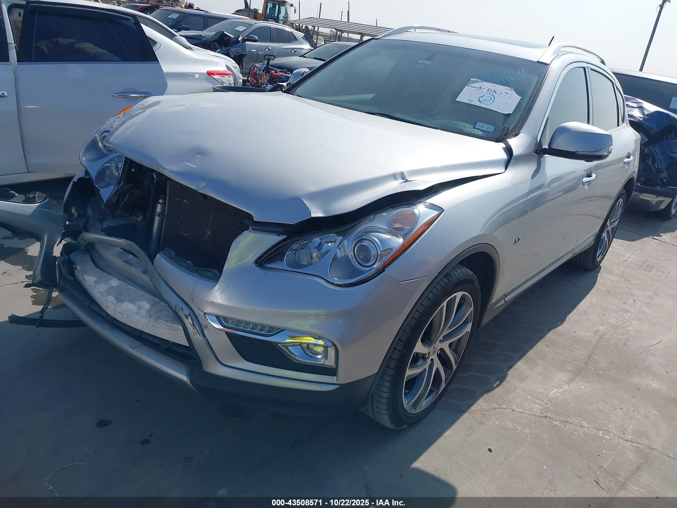 INFINITI QX50 image 2