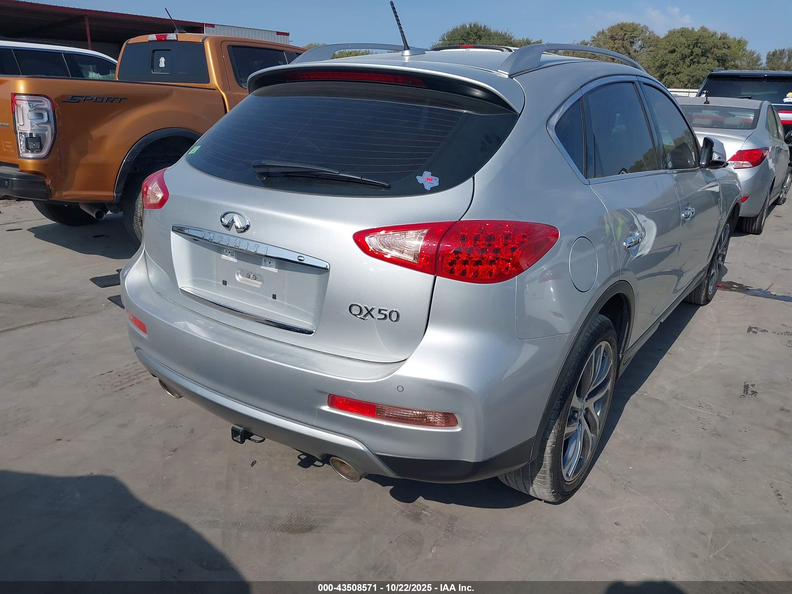 INFINITI QX50 image 4