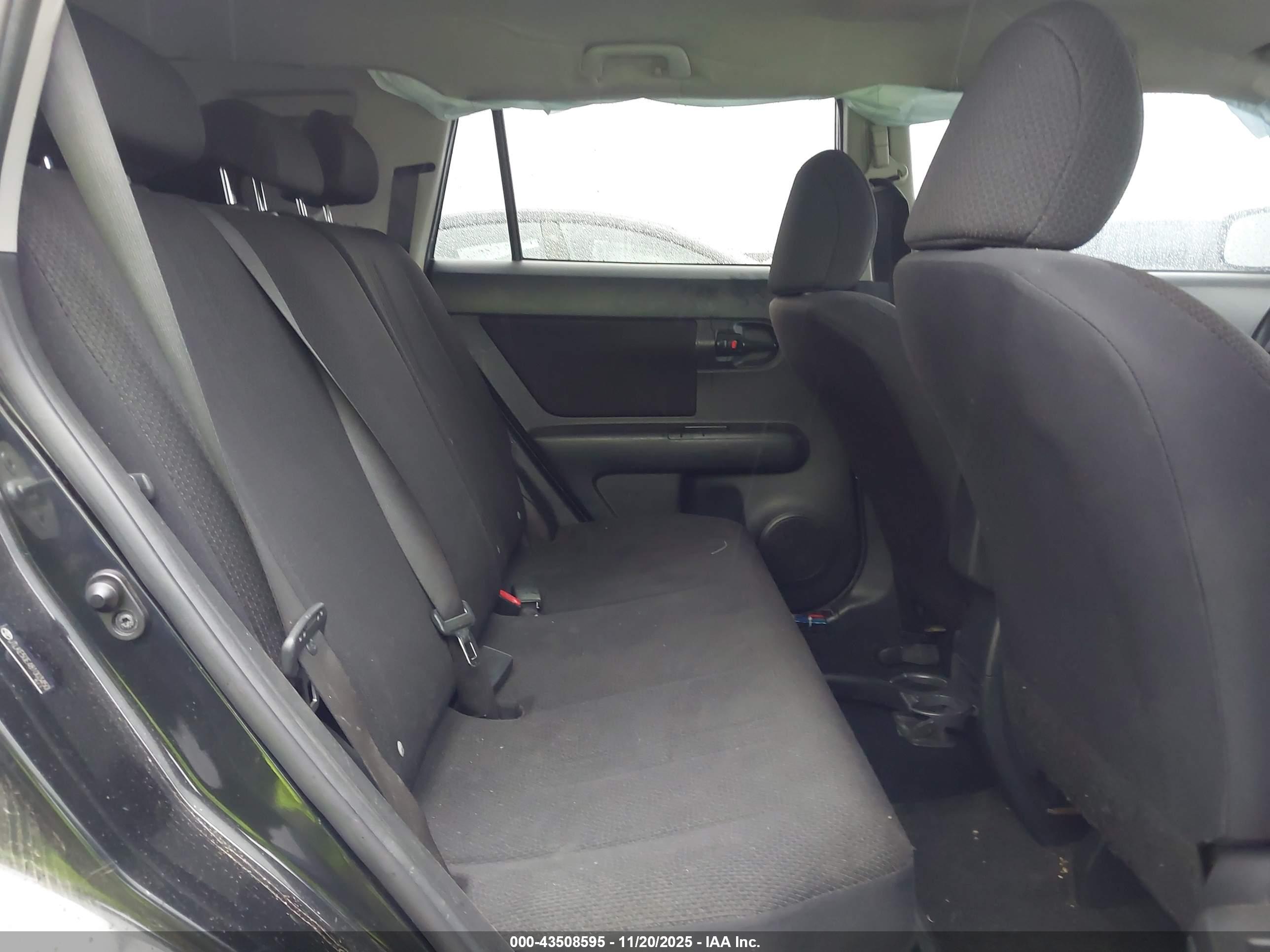 SCION XB image 8