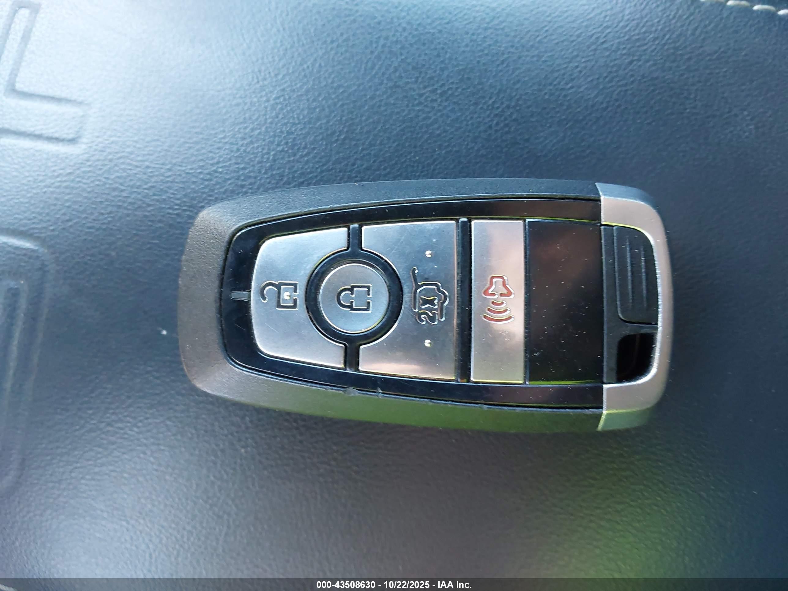 FORD MUSTANG image 11