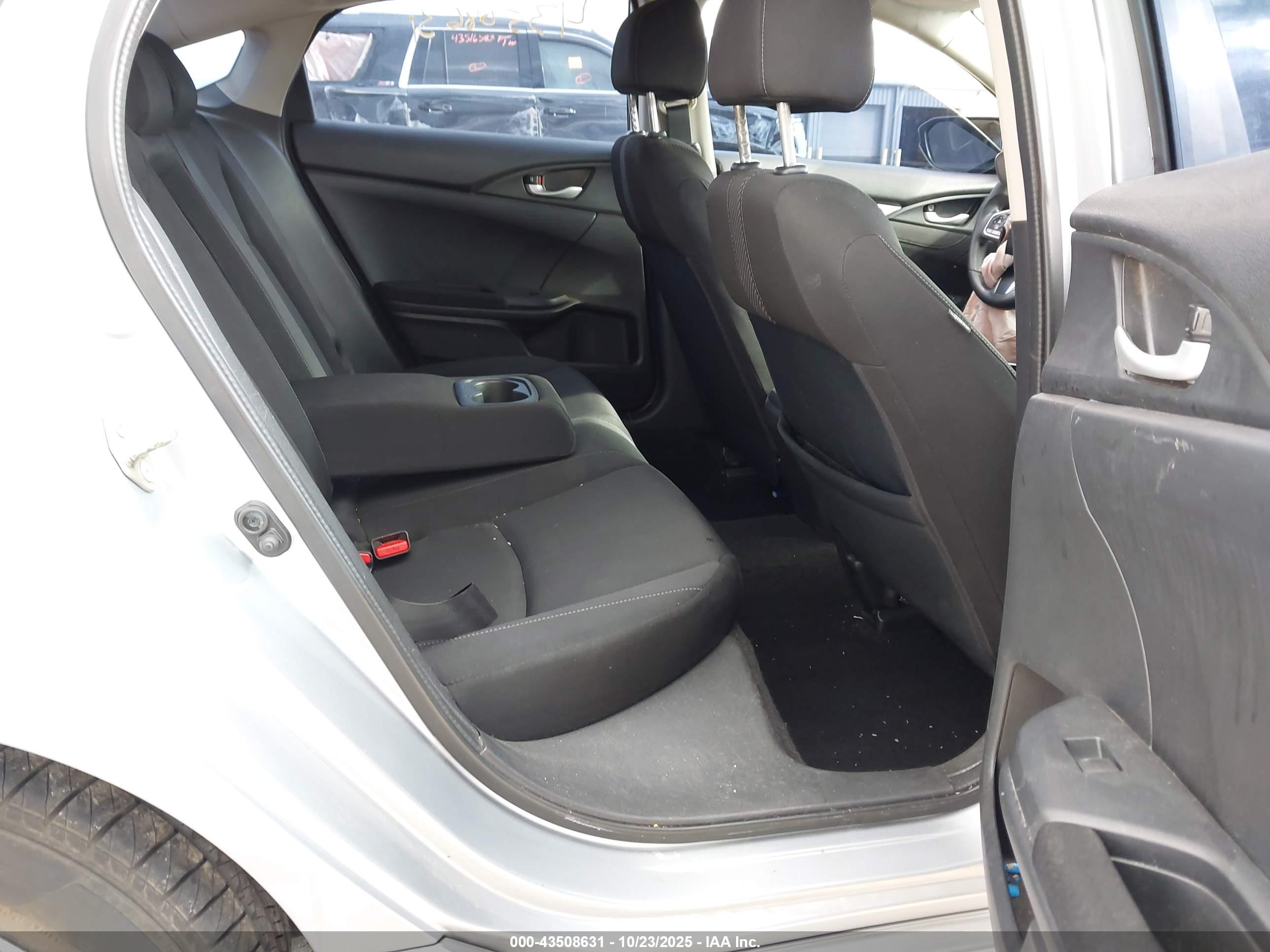 HONDA CIVIC image 8