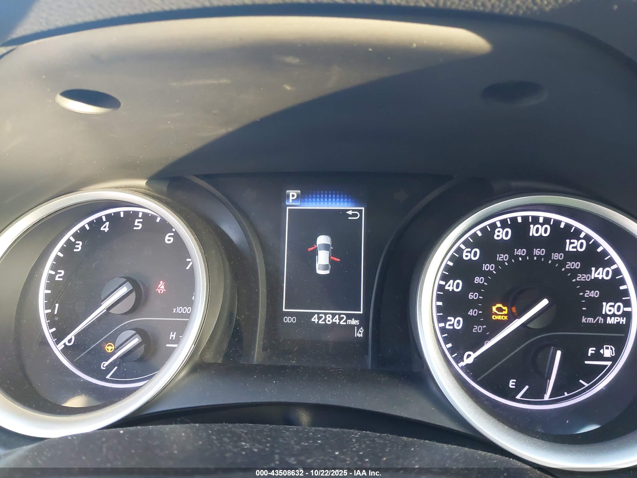 TOYOTA CAMRY image 7