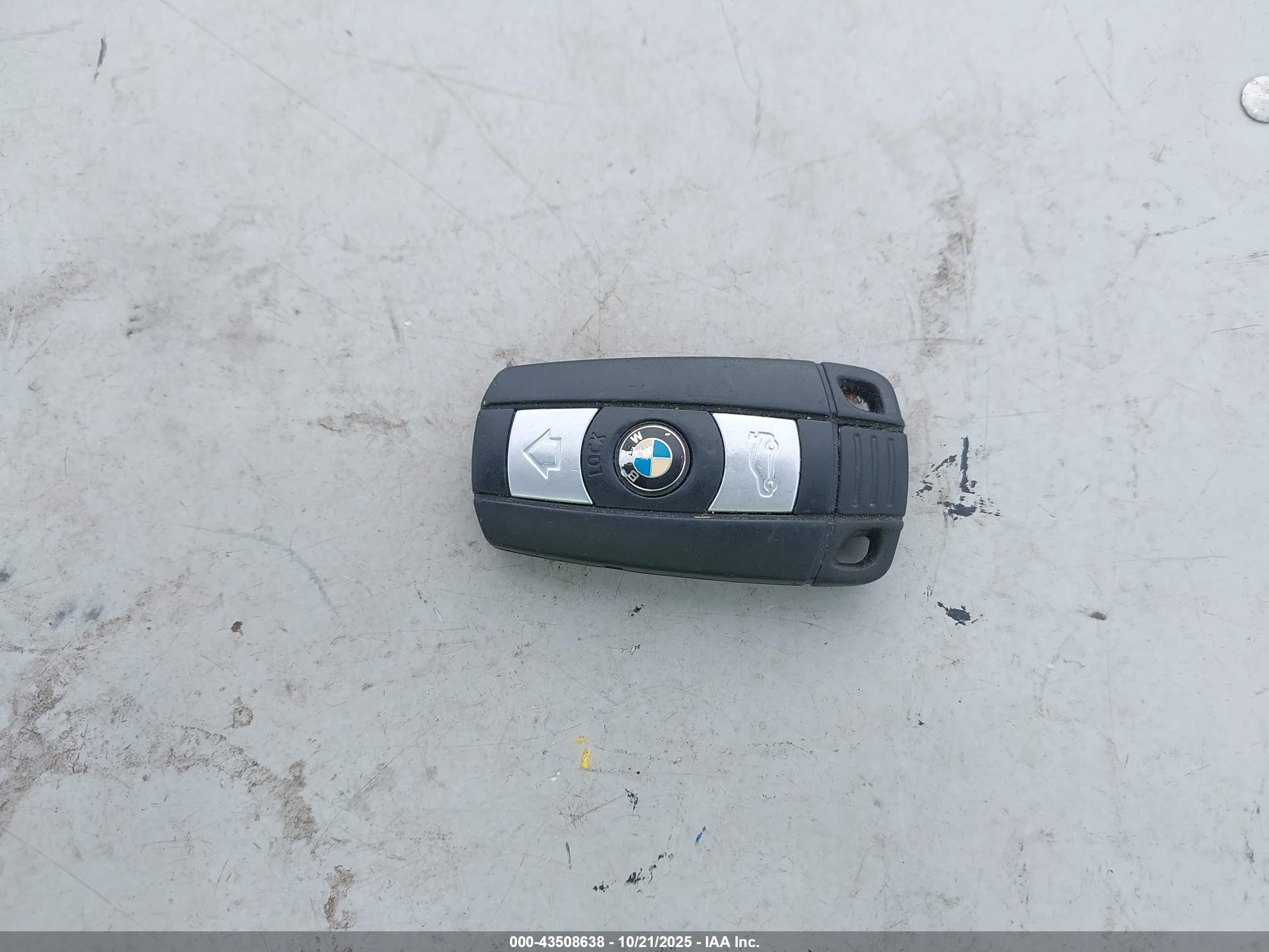 BMW 328I image 11