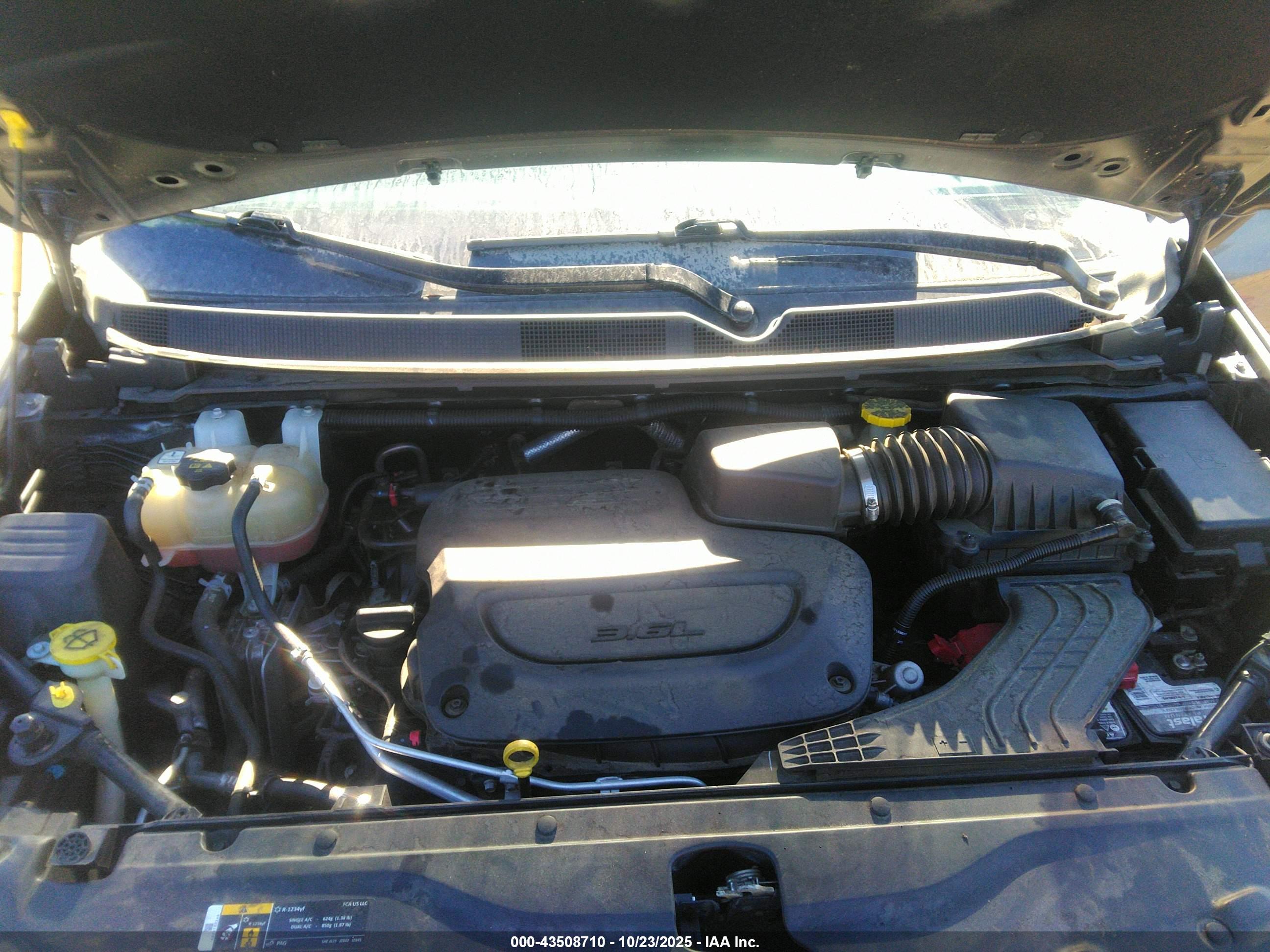 CHRYSLER PACIFICA image 10