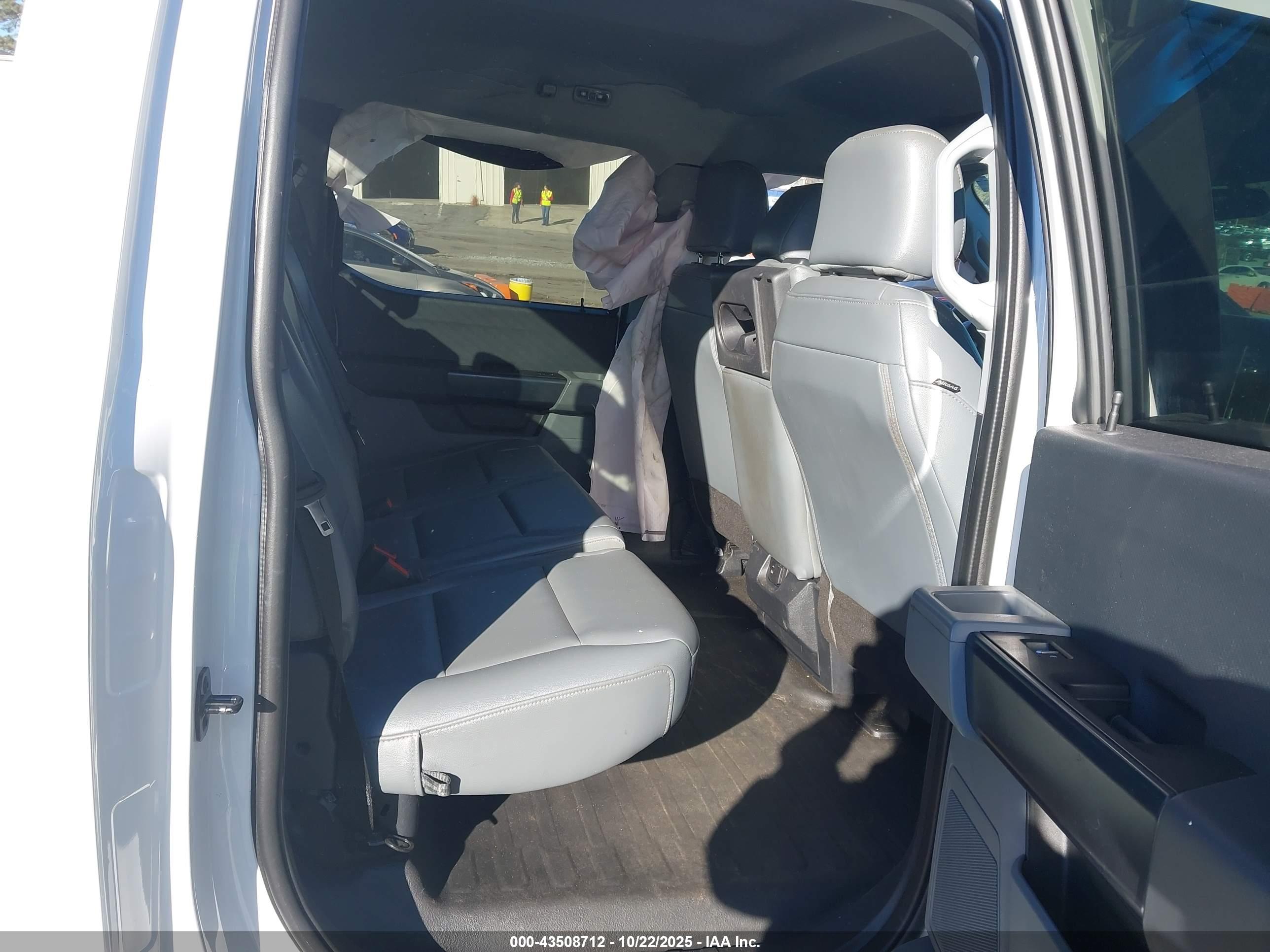 FORD F-150 image 8