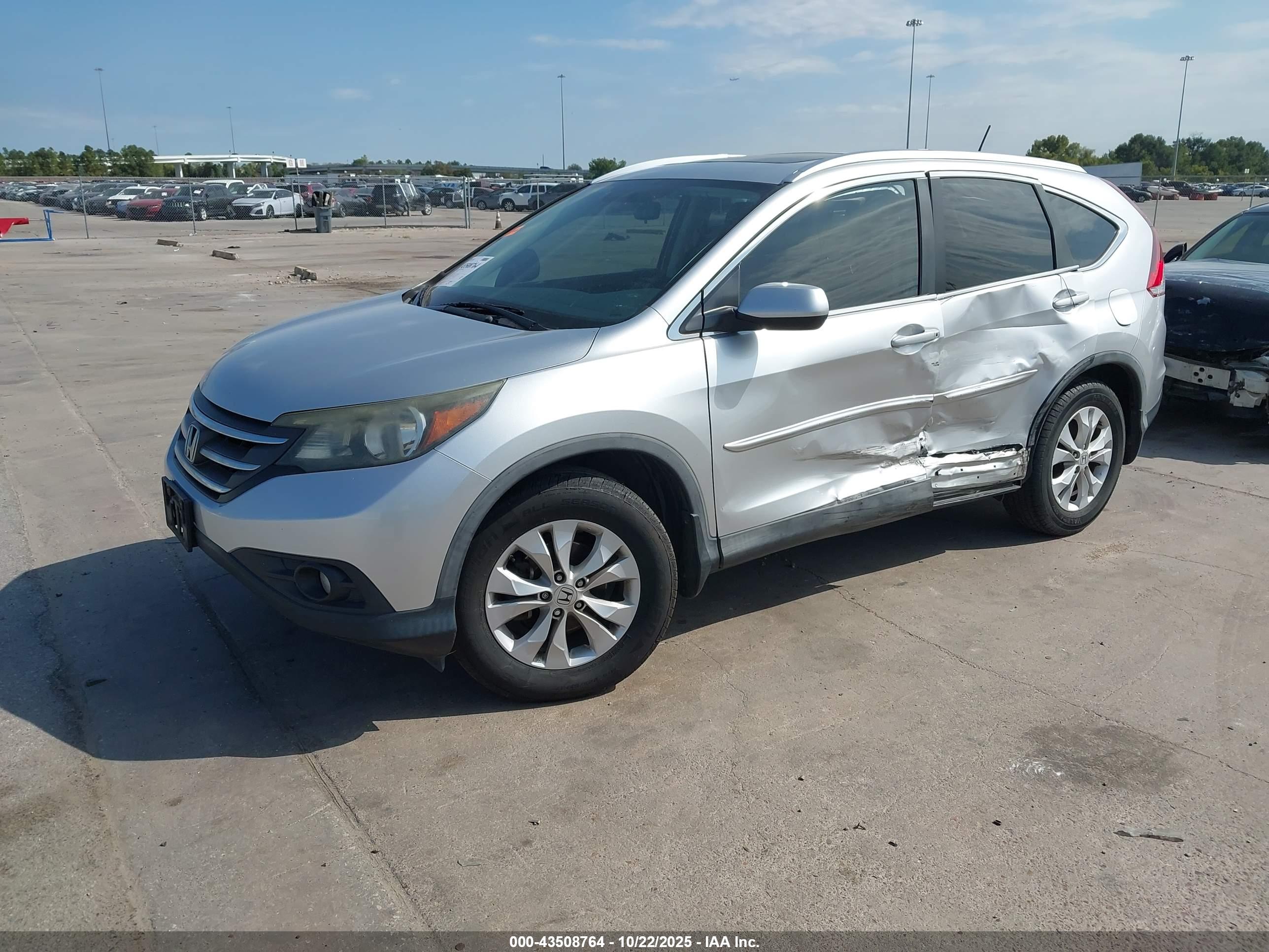HONDA CR-V image 2