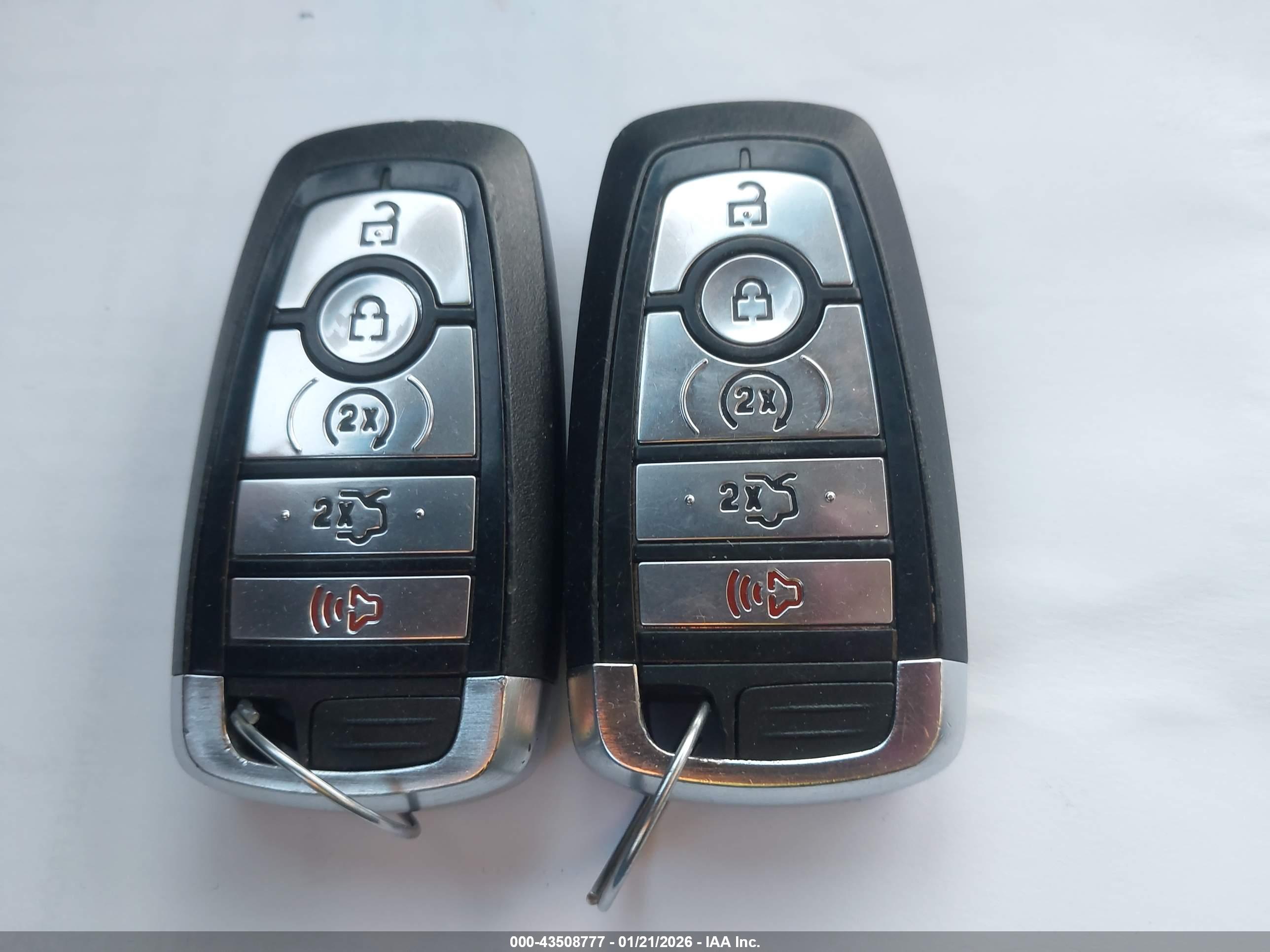 FORD MUSTANG image 11