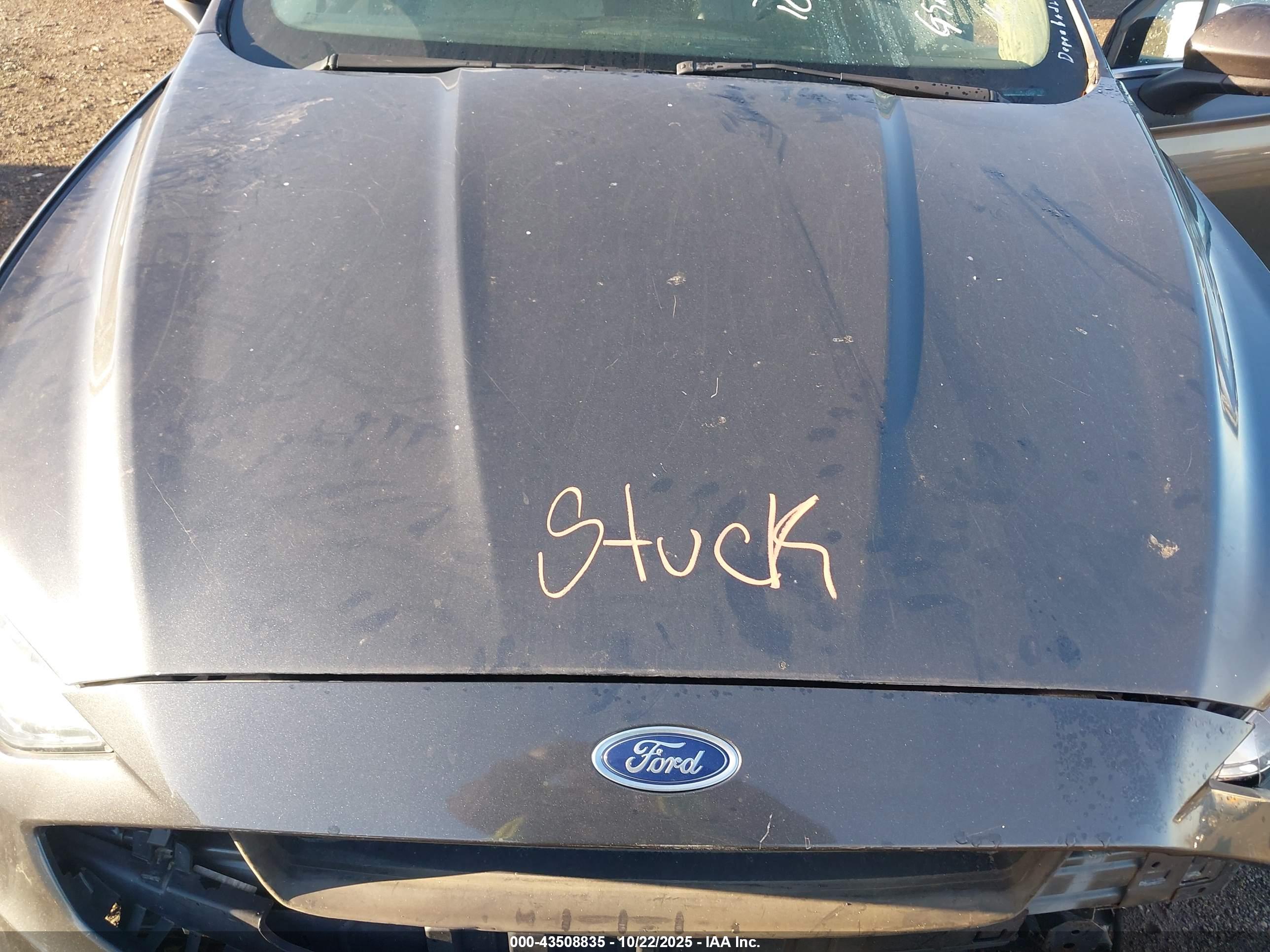 FORD FUSION image 10
