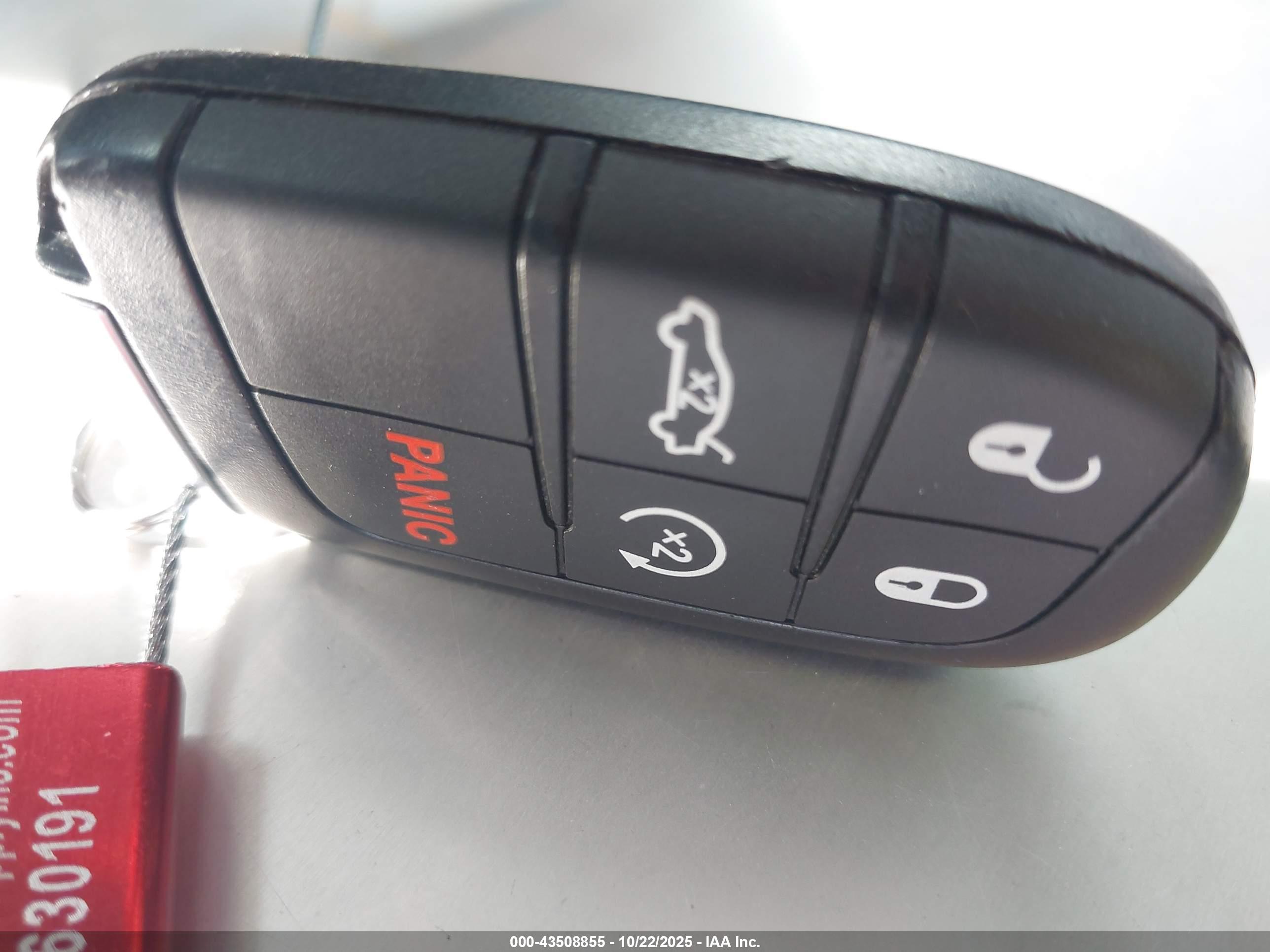 DODGE CHALLENGER image 11